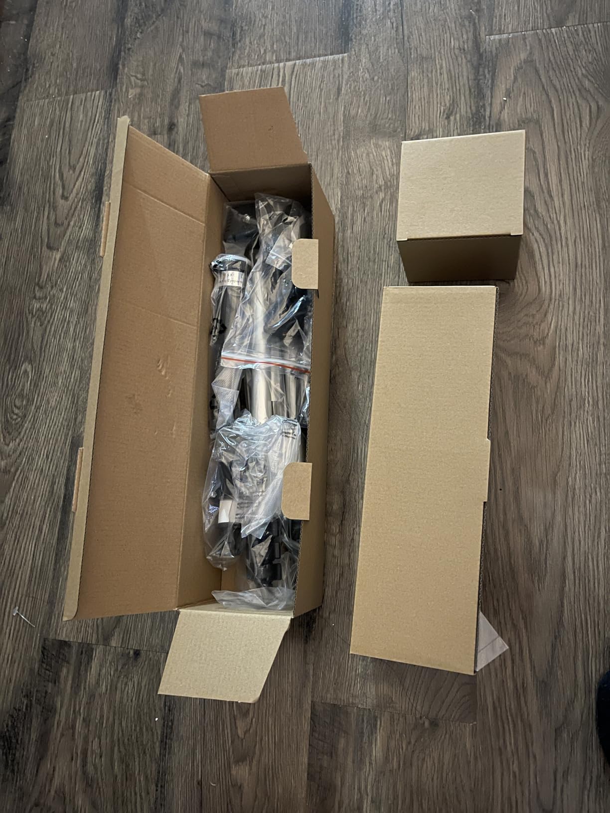 ToyerBee Telescope for Adults & Kids, 70mm Aperture Astronomical Refractor Telescopes for Astronomy Beginners (15X-150X), 300mm Portable Telescope with an Phone Adapter & A Wireless Remote customer photo 2