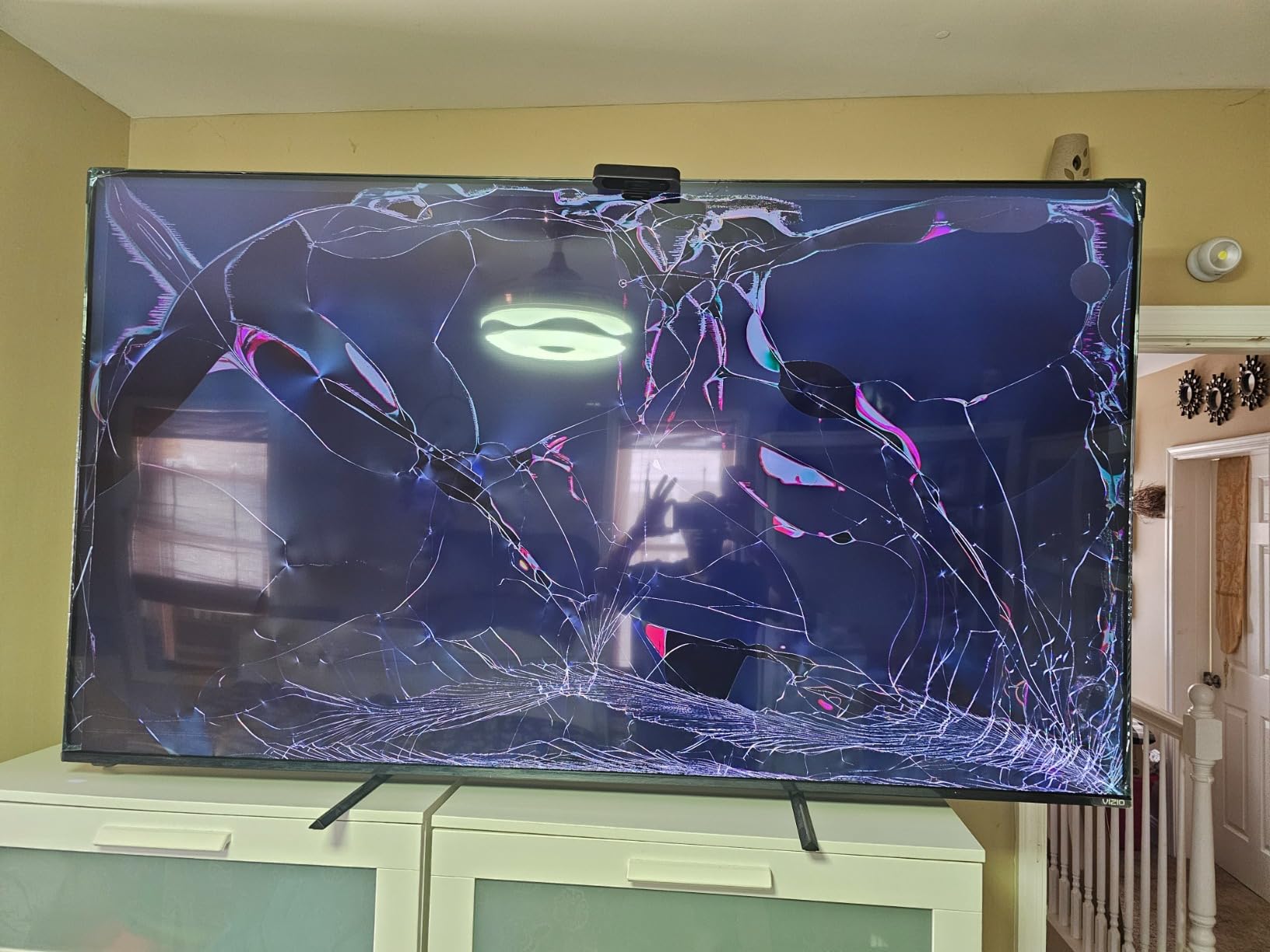 Vizio 75-Inch P-Series 4K QLED HDR Smart TV w/Voice Remote, Dolby Vision, 4K 120Hz Gaming, Alexa Compatibility, P75Q9-J01, 2022 Model customer photo 2