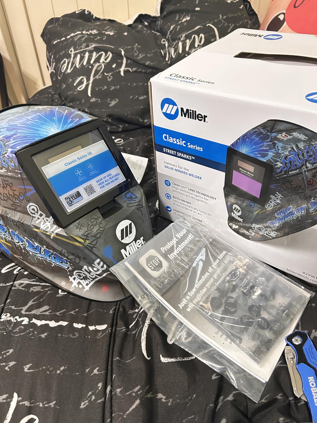 Miller Classic Series Auto-Darkening Welding Helmet - Professional TIG/MIG Welding Mask with ClearLight Technology, High Definition Optics, Variable Shade 8-13, Comfortable Headgear, Black customer photo 2