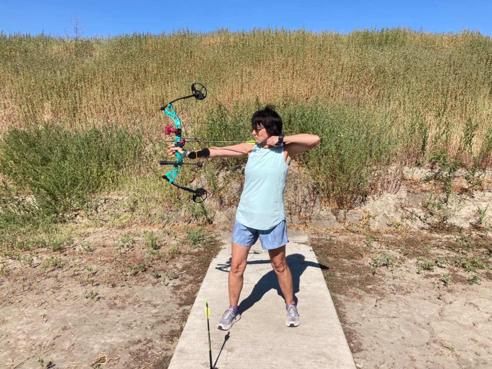 DIAMOND ARCHERY Infinite 305 Adjustable Fully Accessorized Hunting Compound Bow customer photo 1