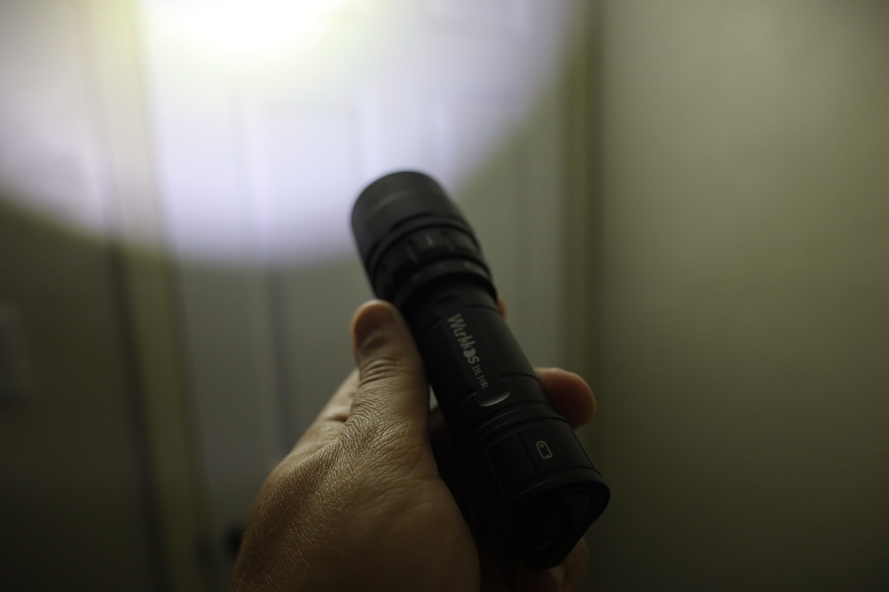 Wurkkos DL10R Dive Light, 4500 Lumens Super Bright Scuba Diving Flashlight, Type C Rechargeable, IPX-8 Waterproof with Magnetic Rotary Switch, 3Modes, 100m Underwater Lights for Night Diving customer photo 1