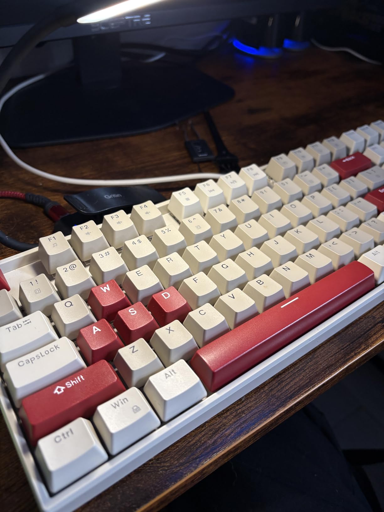 MageGee 75% Mechanical Gaming Keyboard, Red Switch, LED Blue Backlit, 87 Keys Compact TKL Wired Computer Keyboards for Windows Laptop PC Gamer - Black/Grey customer photo 1