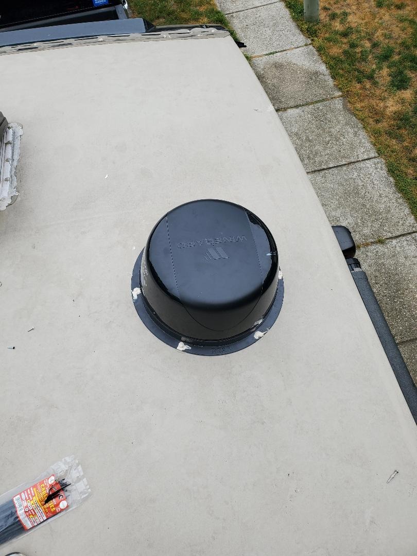 Winegard Air 360+ V2.s Amplified Omnidirectional HDTV and FM Radio RV Antenna customer photo 1