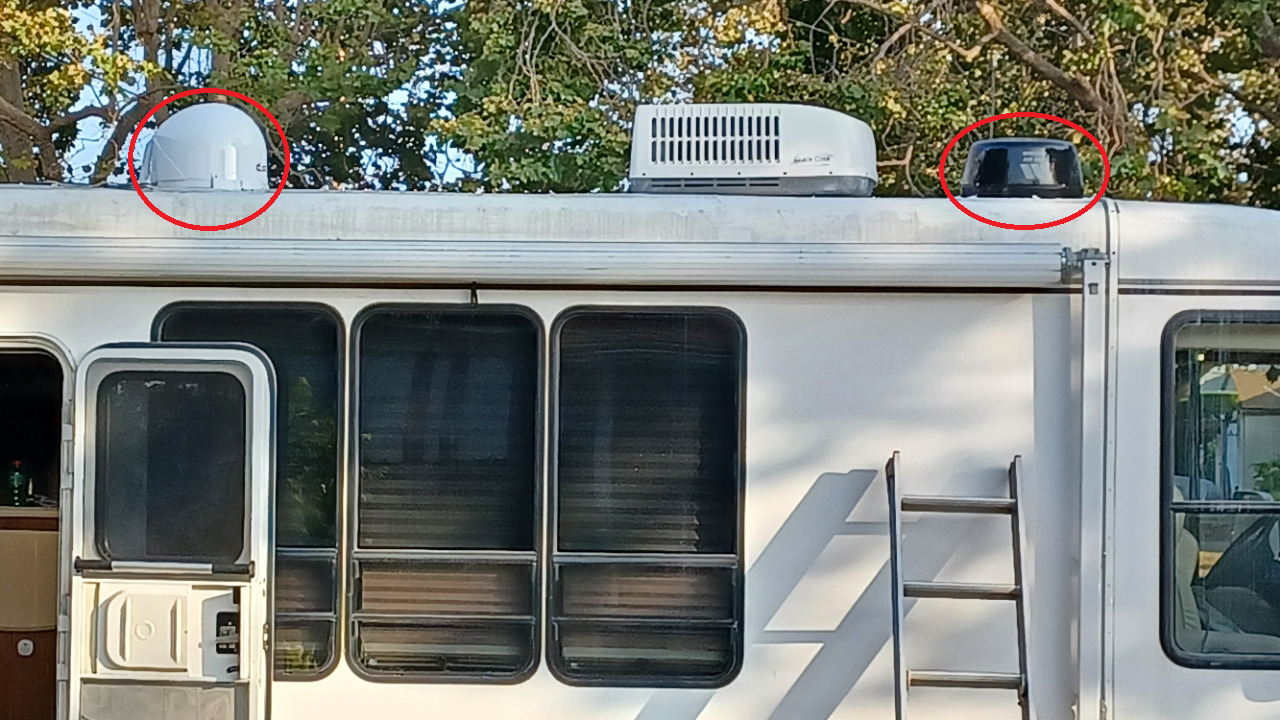 Winegard Air 360+ V2.s Amplified Omnidirectional HDTV and FM Radio RV Antenna customer photo 2