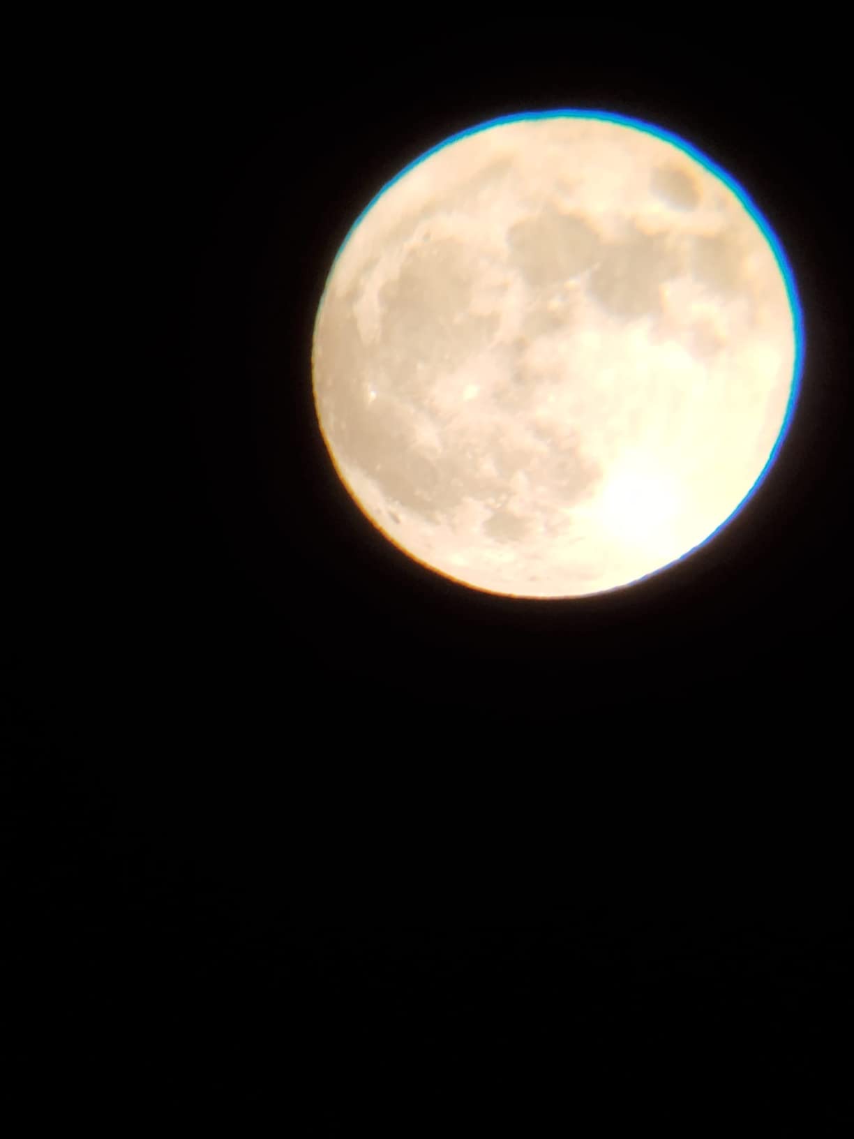 Telescope for Kids & Adults - 70mm Aperture 500mm AZ Mount Fully Multi-Coated Optics Astronomical refracting Portable Telescopes, with Tripod Phone Adapter, Carrying Bag, Remote Control White customer photo 2