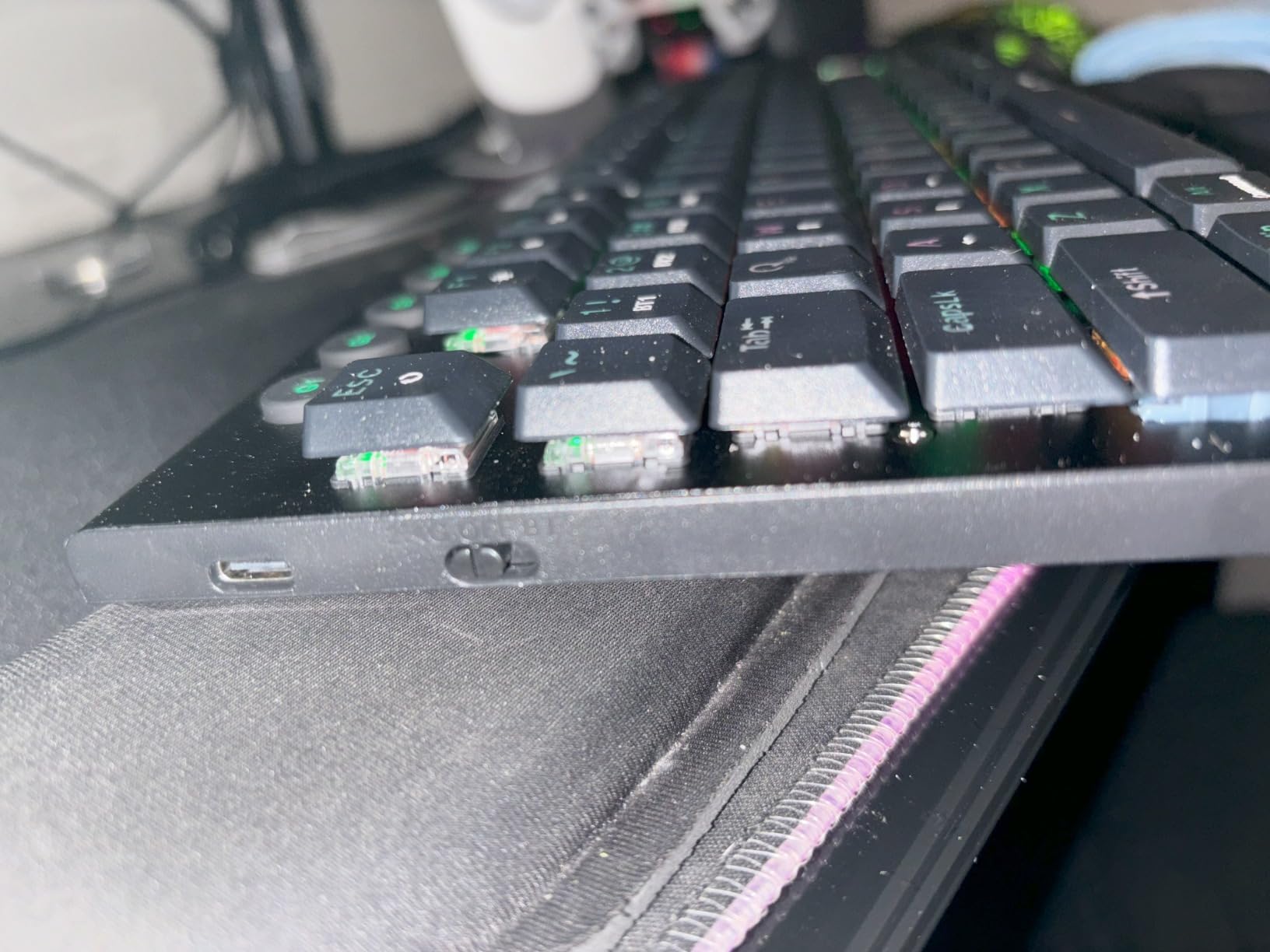 Redragon K618 PRO 3-Mode Wireless RGB Mechanical Keyboard, BT/2.4Ghz/Wired Low Profile Win/Mac Gaming Keyboard w/Ultra-Thin Design, Dedicated Media Control & Linear Red Switch customer photo 2