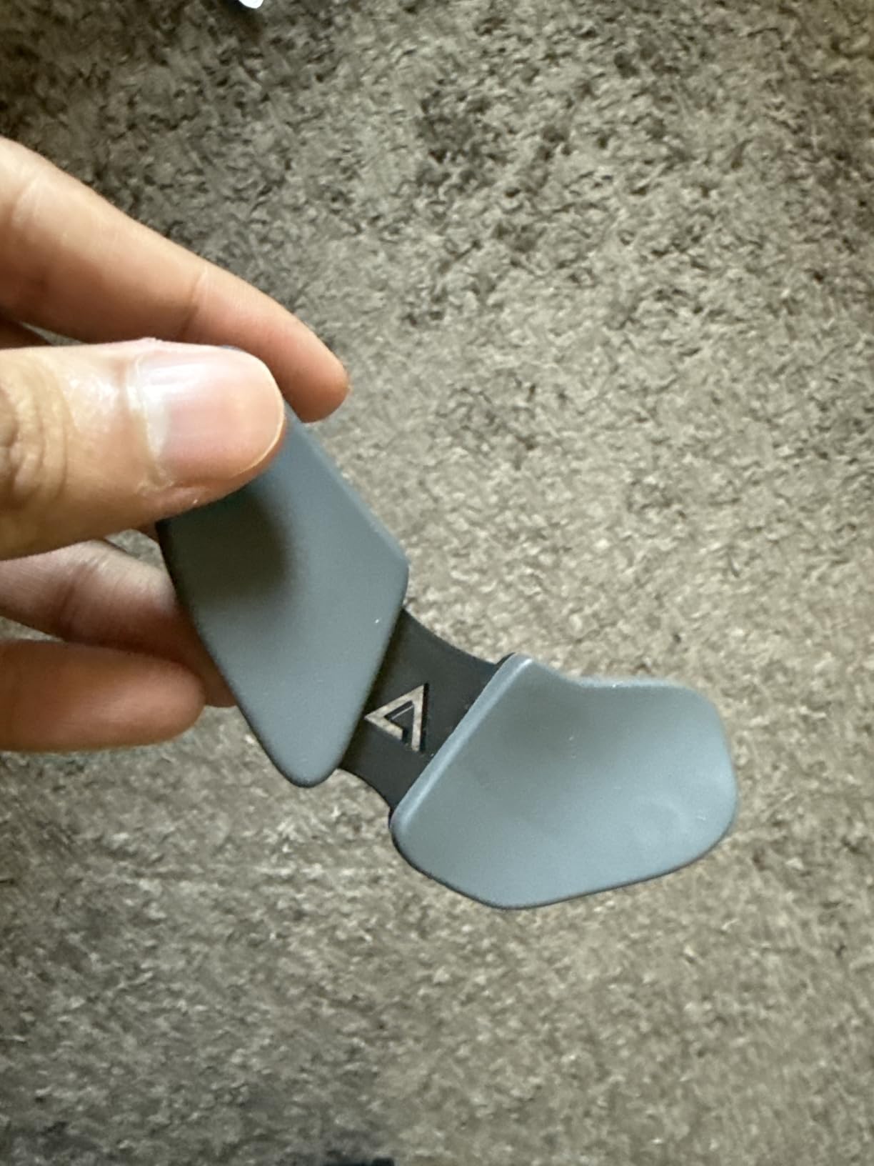 DELTAHUB Carpio 2.0 - Right-Handed Truly Ergonomic Wrist Rest for Mouse, Carpal Tunnel Support, Pain Relief, Anti-Fatigue, Easy Glide, Sleek, Office, Computer, Laptop, Gaming - Large, Black customer photo 1