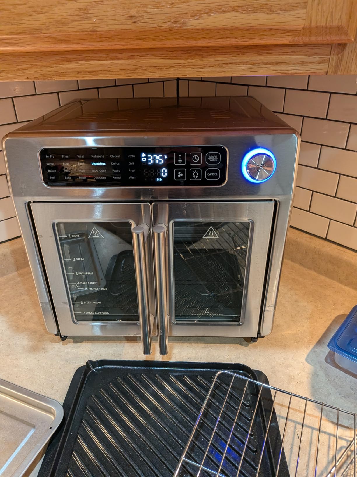 Emeril Lagasse Extra Large French Door Air Fryer Toaster Oven Combo, 24 Cooking Functions and Digital Controls, 7 Accessories Included, Stainless Steel Finish, 26QT Capacity customer photo 2