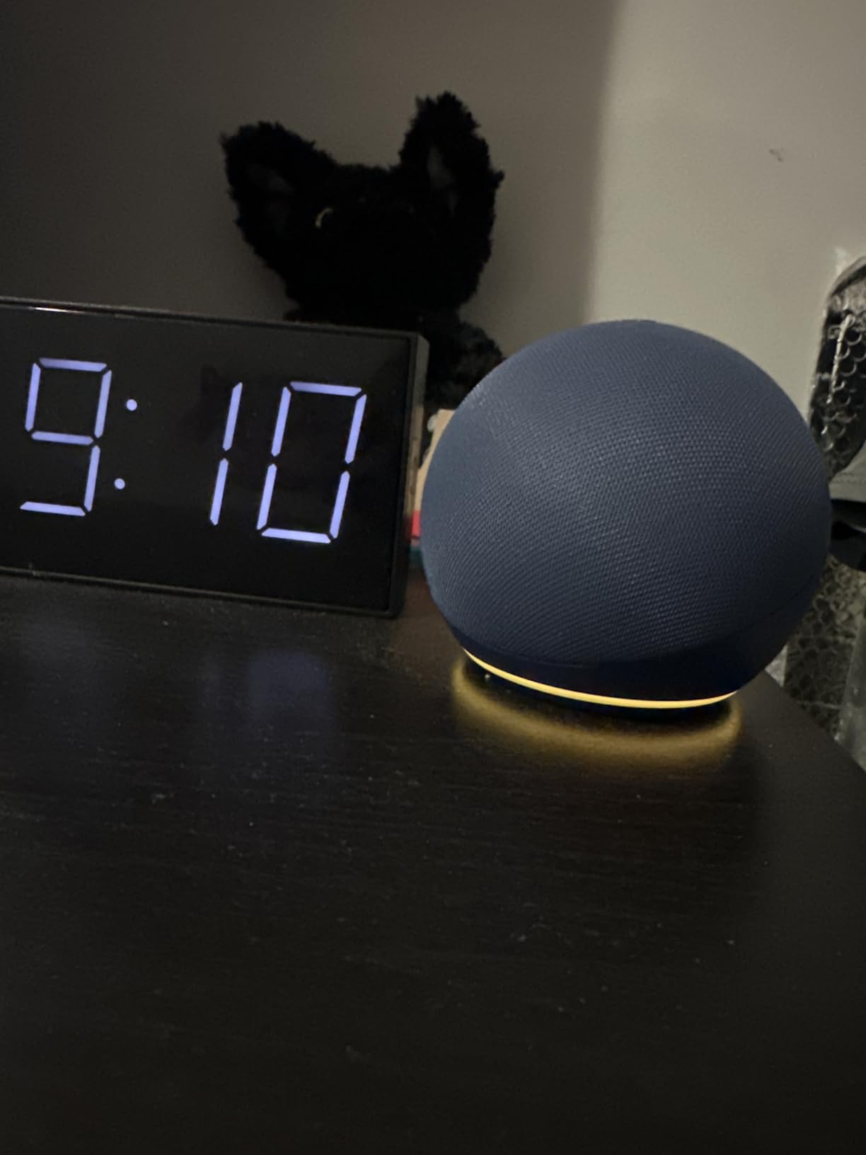 Amazon Echo Dot (newest model) - Vibrant sounding speaker, Designed for Alexa+, Great for bedrooms, dining rooms and offices, Charcoal customer photo 2