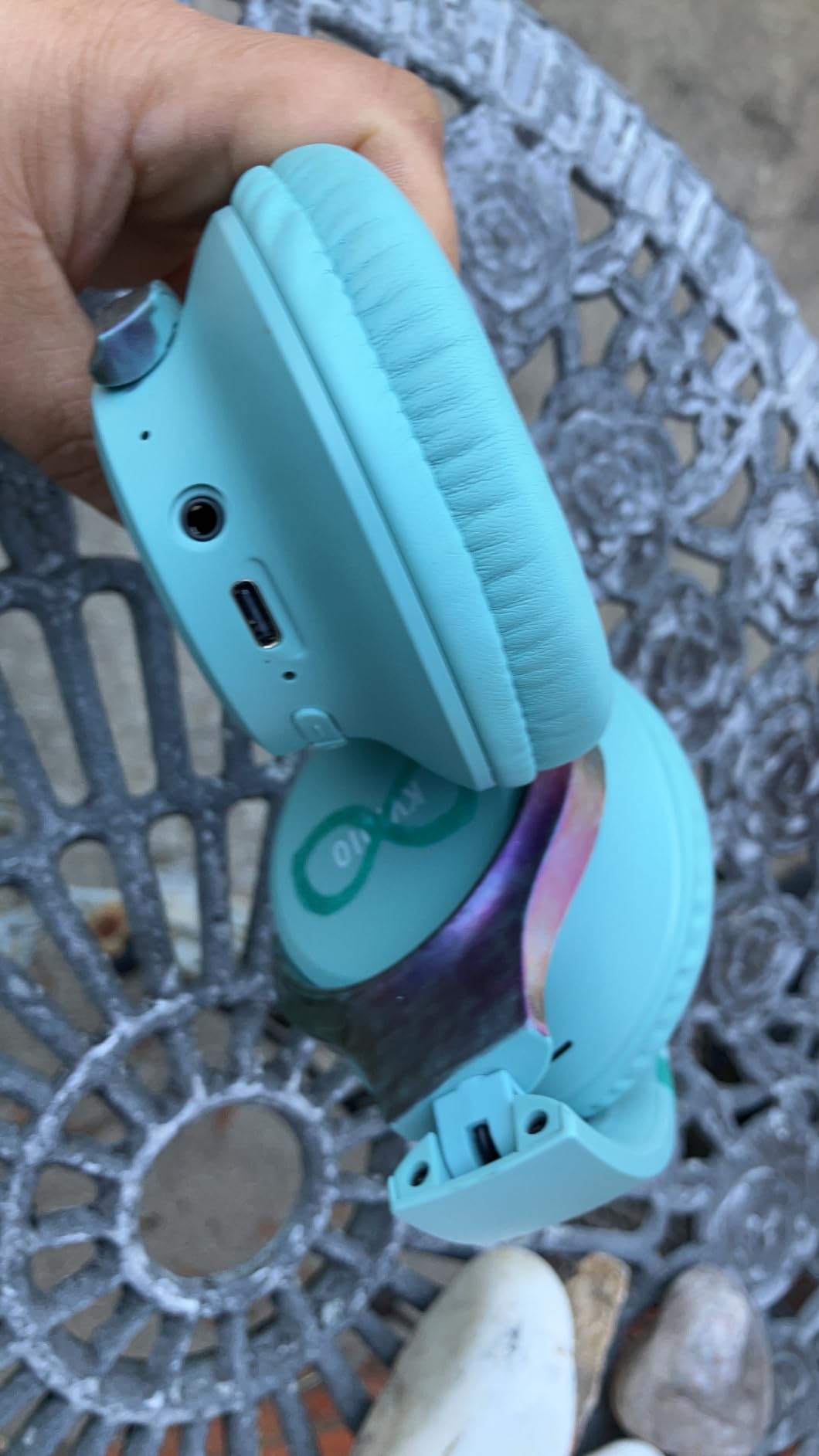 KVIDIO Bluetooth Headphones Over Ear, 65 Hours Playtime Wireless Headphones with Microphone, Foldable Lightweight customer photo 2