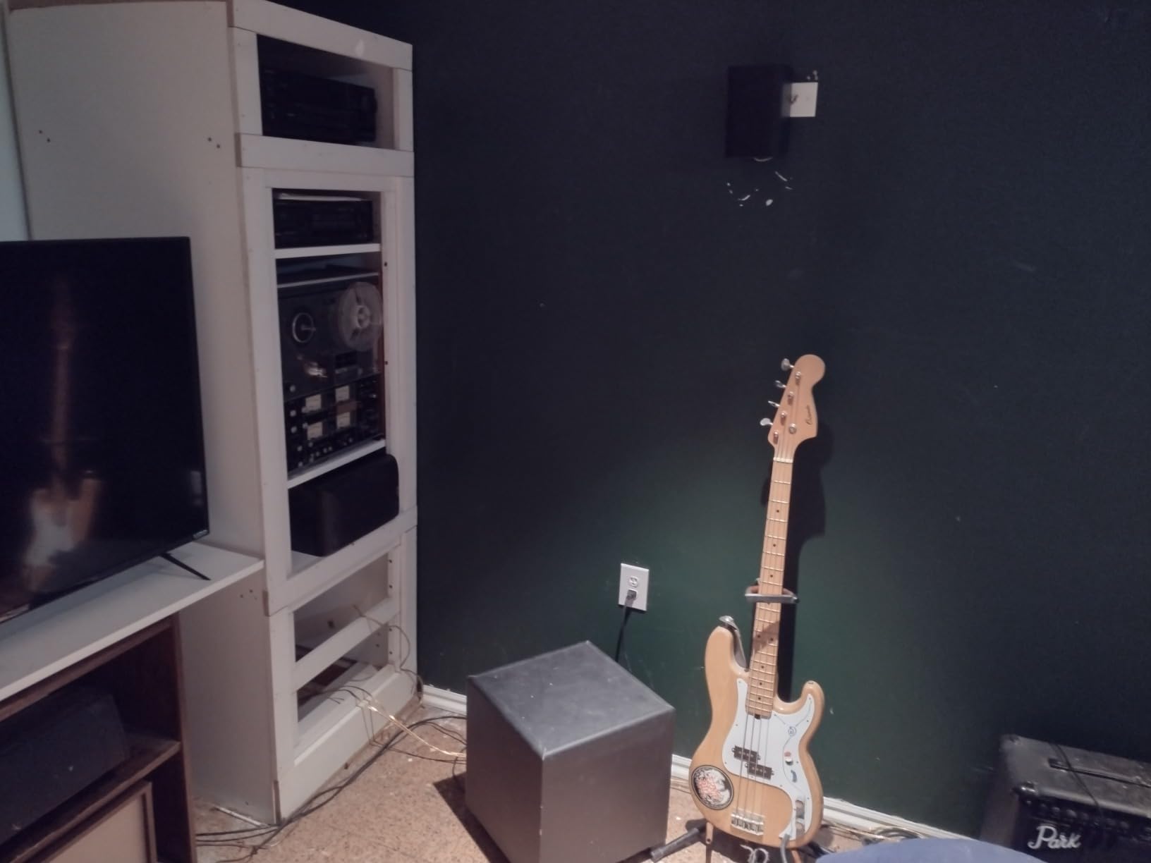 Onkyo TX-RZ50 9.2-Channel AV Receiver - 120 Watts Per Channel, Dirac Live Out of Box, Works with Sonos Certified, THX Certified and More customer photo 1