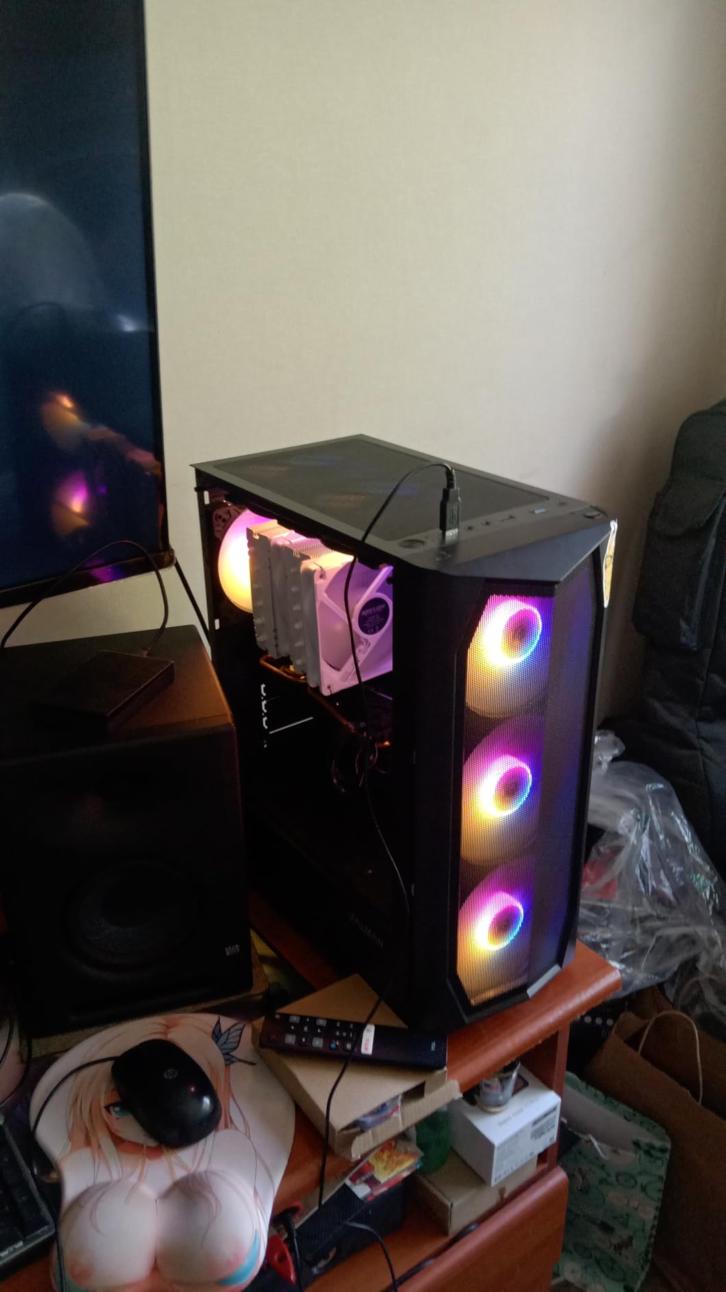 Intel Core i5-12600K Desktop Processor with Integrated Graphics and 10 (6P+4E) Cores up to 4.9 GHz Unlocked LGA1700 600 Series Chipset 125W customer photo 2