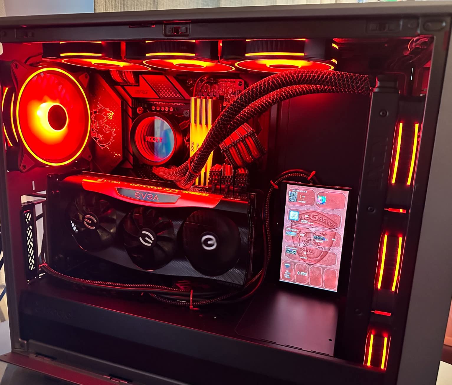 Core i9-12900K Gaming Desktop Processor with Integrated Graphics and 16 (8P+8E) Cores up to 5.2 GHz Unlocked LGA1700 600 Series Chipset 125W customer photo 1