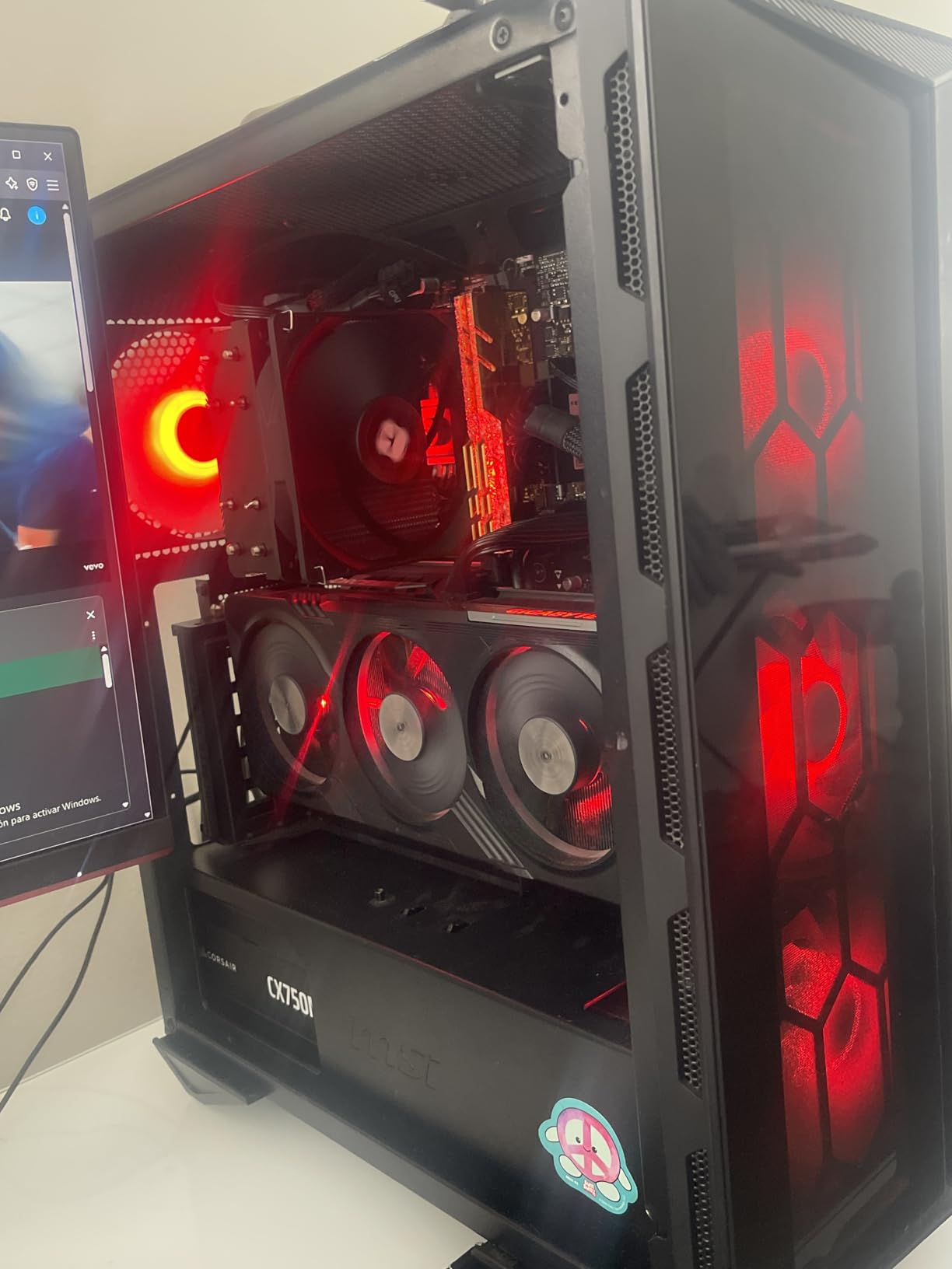 Intel Core i5-12600KF Desktop Processor 10 (6P+4E) Cores up to 4.9 GHz Unlocked LGA1700 600 Series Chipset 125W customer photo 1