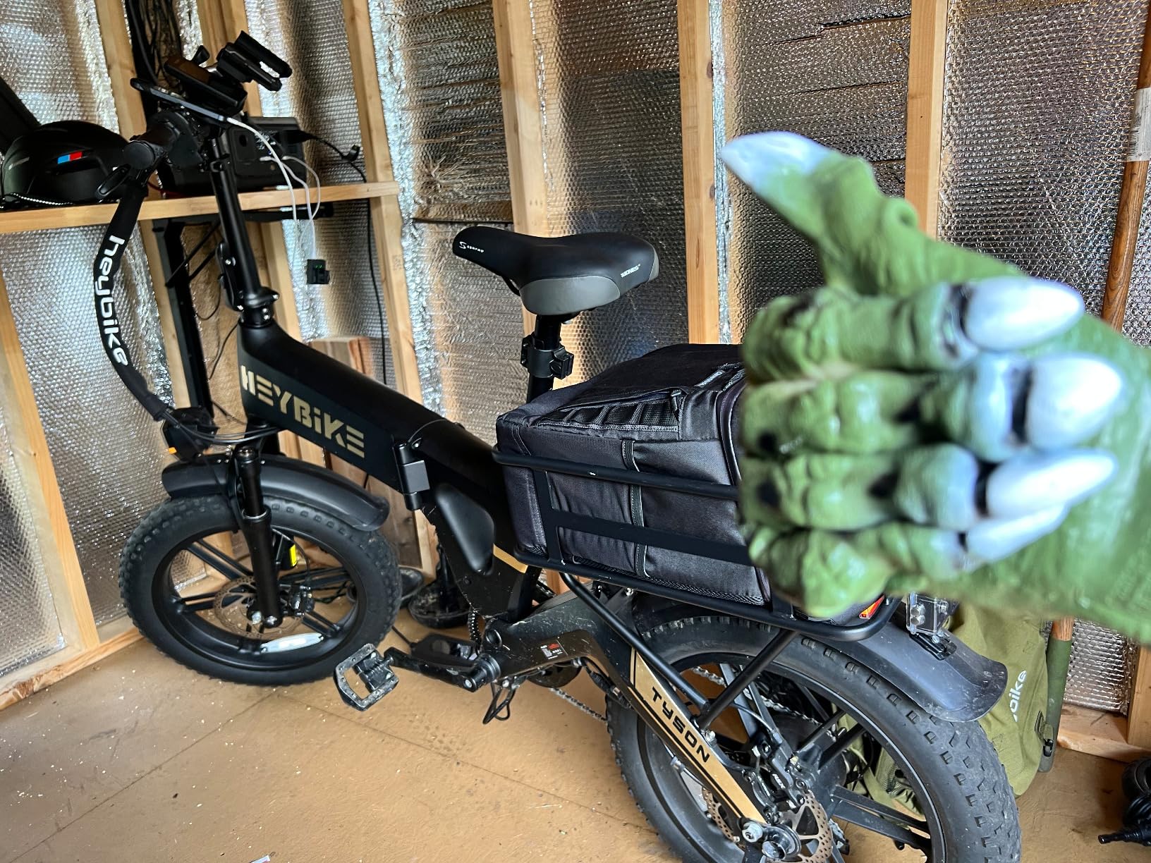 SJCAM SJ4000 Pro-Grade 4K Action Camera, 40MP 3-Axis EIS Stabilization Motorcycle Sport Camera, 170°FOV Waterproof Camera Underwater, 5X Zoom, Dual Batteries, 32G SD Card and Helmet Accessory Kit customer photo 1