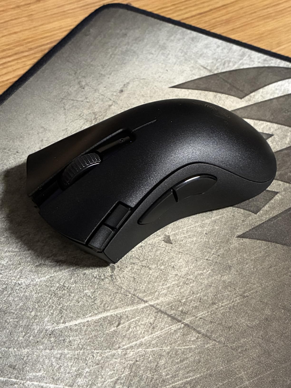 Razer DeathAdder V2 X HyperSpeed: Award-Winning Ergonomic Design - Ultra-Fast Wireless - 235hr Battery Life - 7 Programmable Buttons - Gen 2 Mechanical Switches - 5G 14K DPI Optical Sensor customer photo 1
