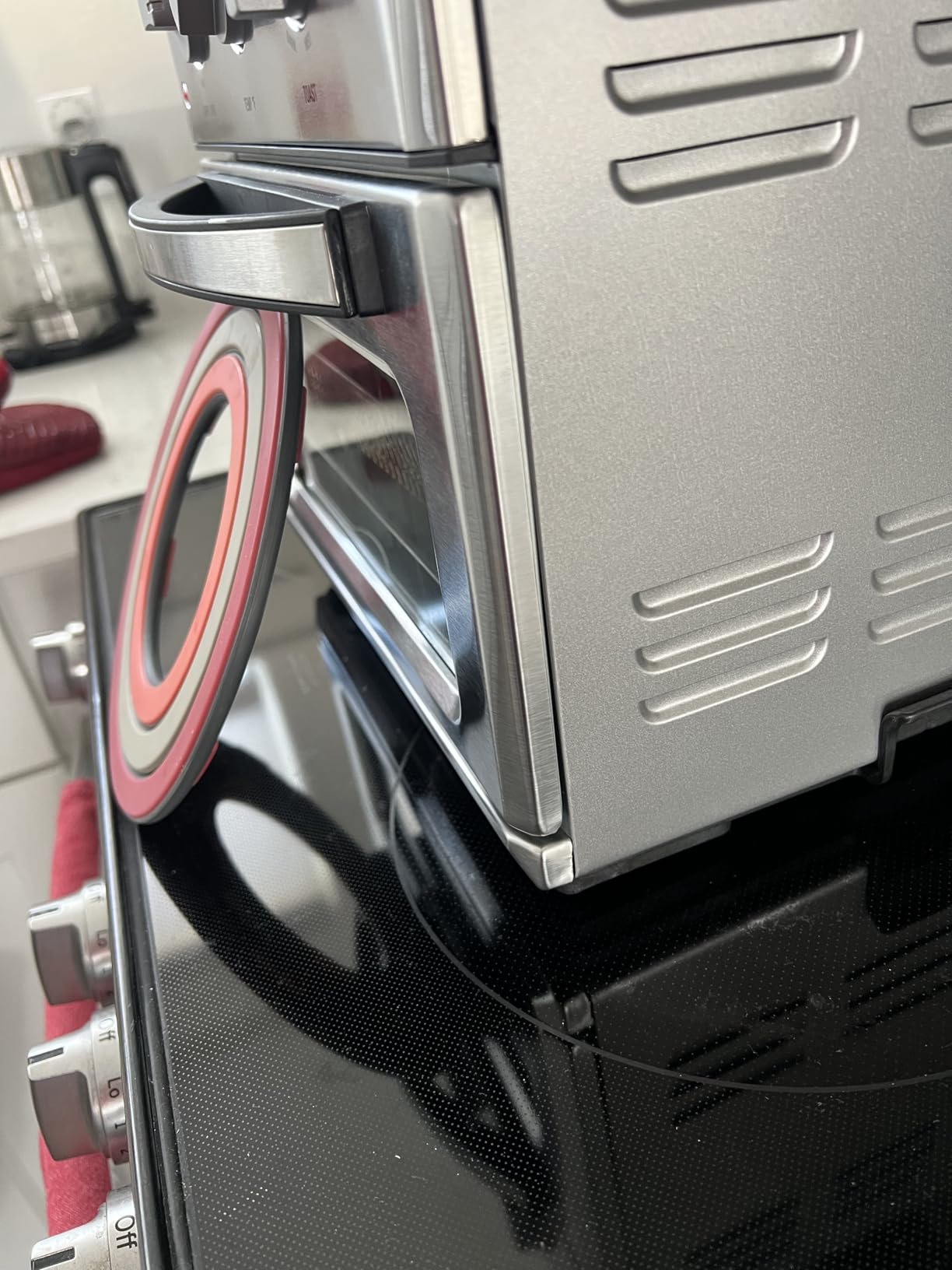 Cuisinart Compact Air Fryer Toaster Oven, Stainless Steel Fryer with 6-in-1 Functions, Adjustable Temperature, Includes Oven Rack, Baking Pan and Air Fry Basket, TOA-26 customer photo 1