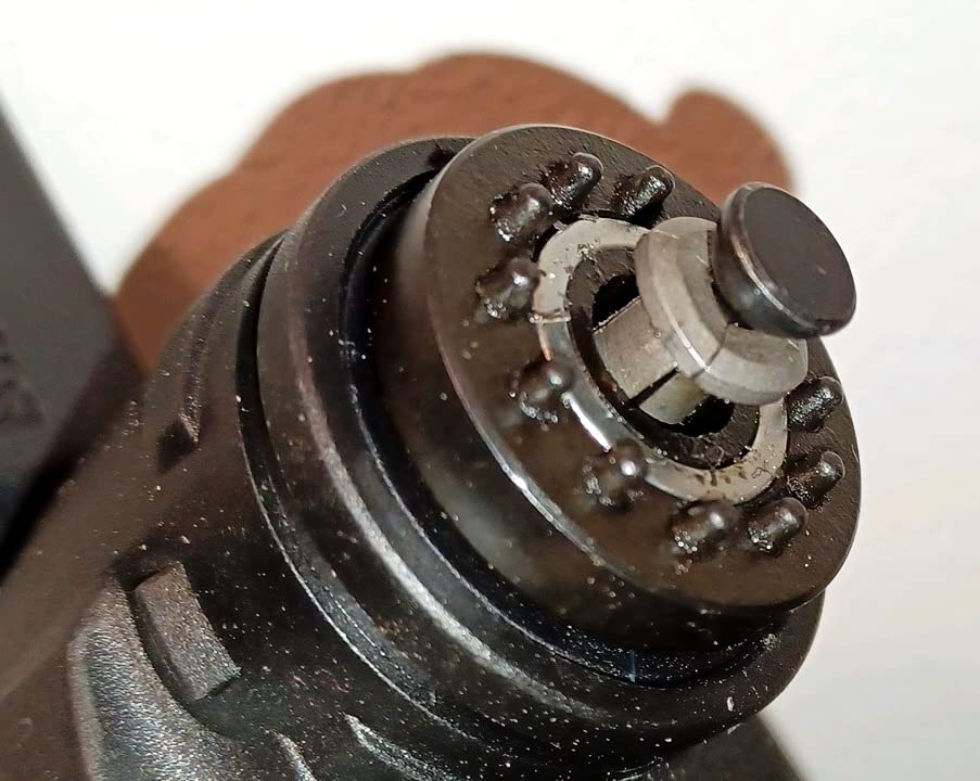 WORKPRO Oscillating Multi-Tool Kit for Christmas, 3.0 Amp Corded Quick-Lock Replaceable Oscillating Saw with 7 Variable Speed, 3° Oscillation Angle, 17pcs Saw Accessories, and Carrying Bag customer photo 2