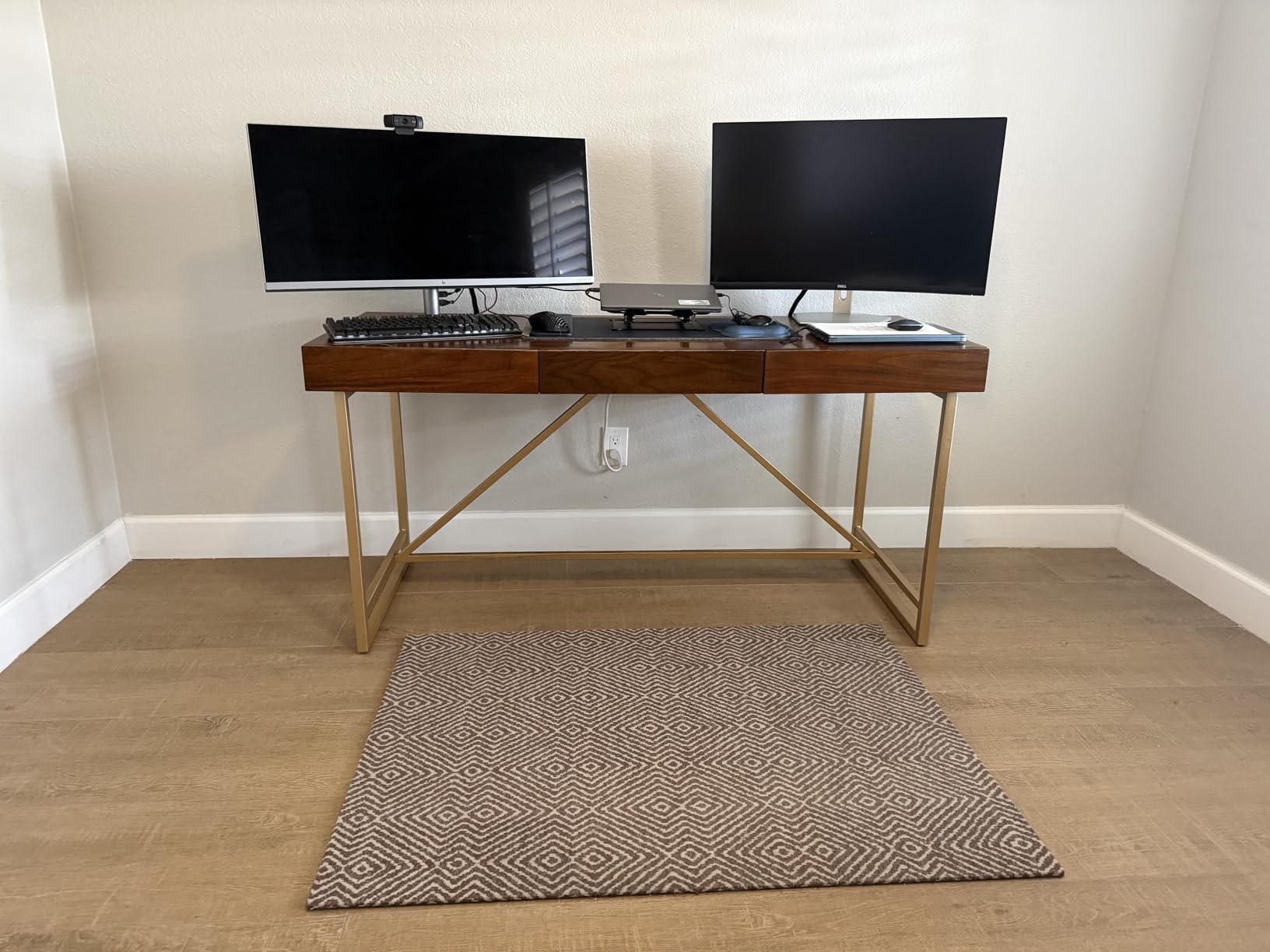 No-Screw Under Desk Cable Management Tray - Self-Adhesive Installation, Cord Management, Cable Tray, Under Desk Wire Organizer - Black Set of 2 customer photo 1