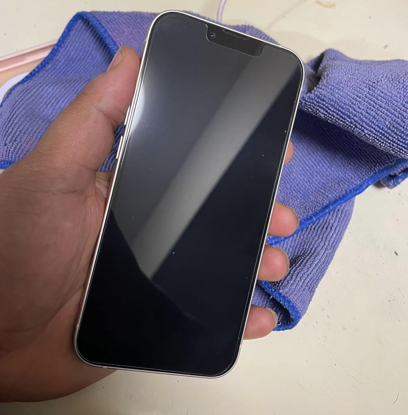 Apple iPhone 13, 128GB, Midnight - Unlocked (Renewed) customer photo 2