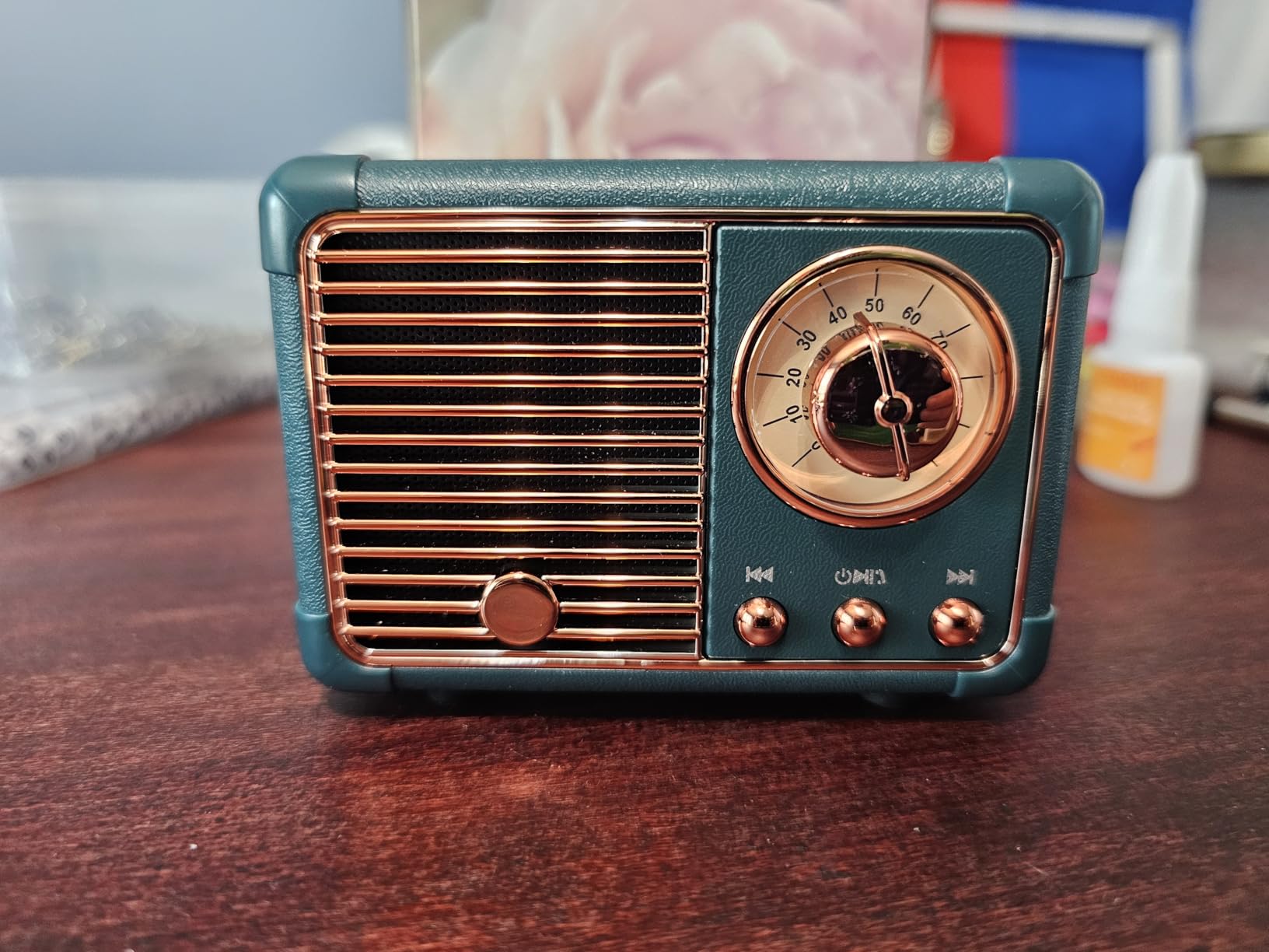 Dosmix Retro Bluetooth Speaker, Vintage Decor, Mini Wireless Bluetooth Speaker, Cute Old Fashion Style for Kitchen Desk Bedroom Office Party Outdoor Accessories for iPhone Android (Green) customer photo 1