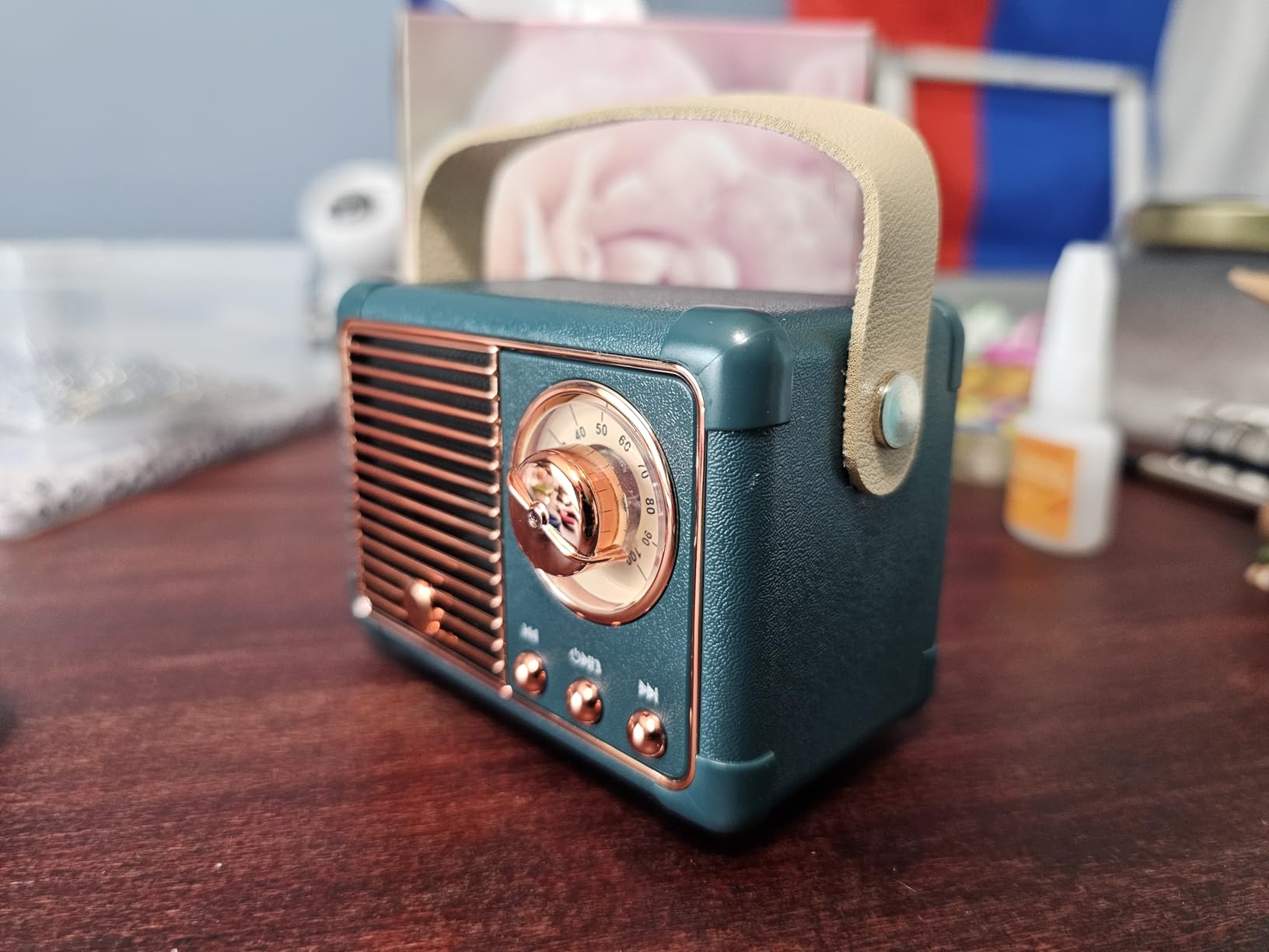 Dosmix Retro Bluetooth Speaker, Vintage Decor, Mini Wireless Bluetooth Speaker, Cute Old Fashion Style for Kitchen Desk Bedroom Office Party Outdoor Accessories for iPhone Android (Green) customer photo 2