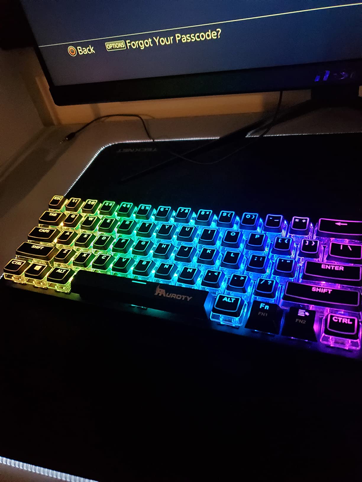 Pauroty 60% Wireless Mechanical Keyboard, Triple Mode 2.4G/USB-C/Bluetooth Gaming Keyboard, RGB Backlit, Clicky Blue Switch, 61 Keys Rechargeable Mini Wireless Keyboard for iPad Mac PC Xbox customer photo 1