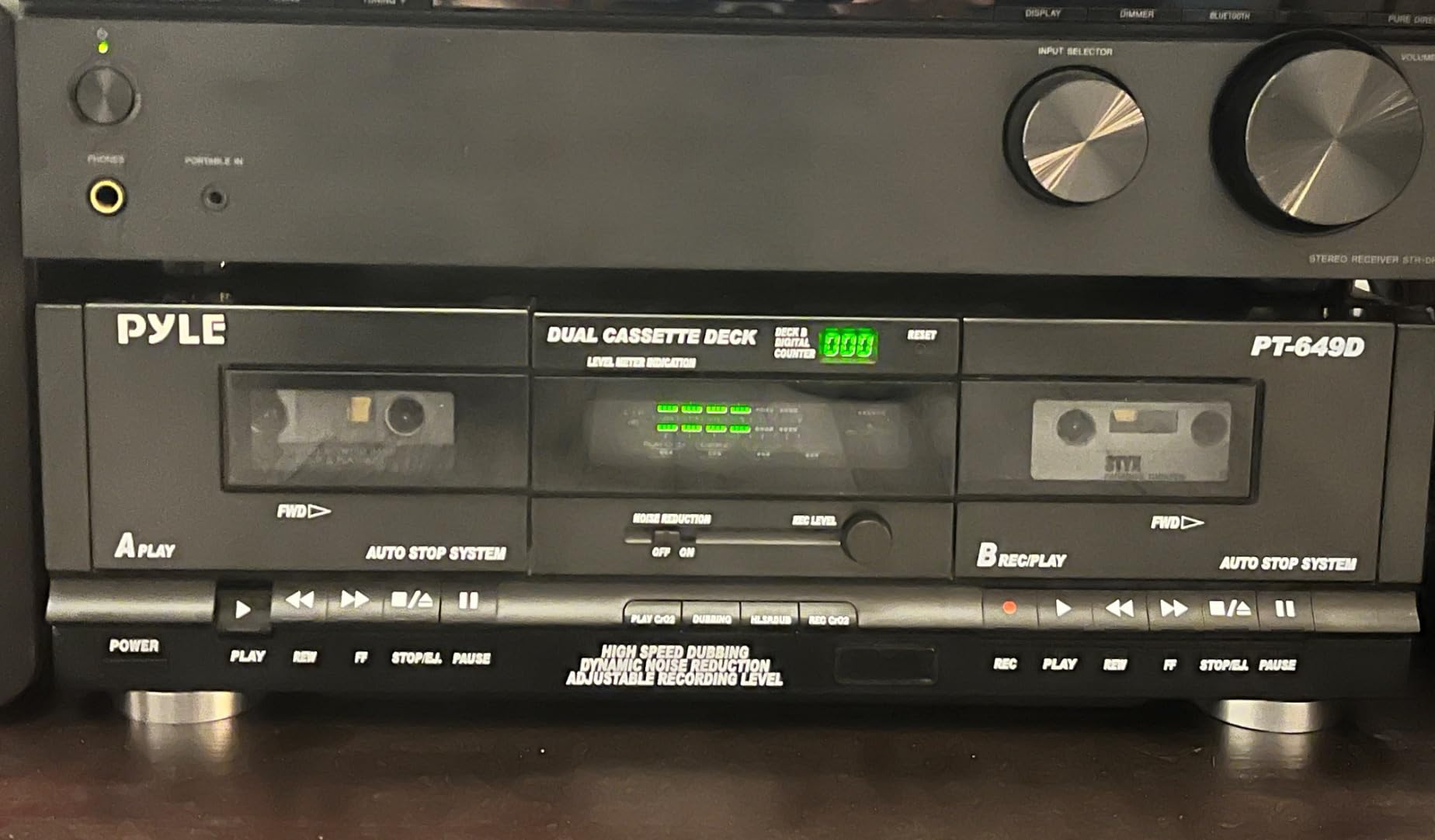 PyleUsa Dual Cassette Deck | Music Recording Device with RCA Cables | Removable Rack Mounting Hardware | CrO2 Tape Selector | Built-in 3 Digit Tape Counter - 110V/220V customer photo 1