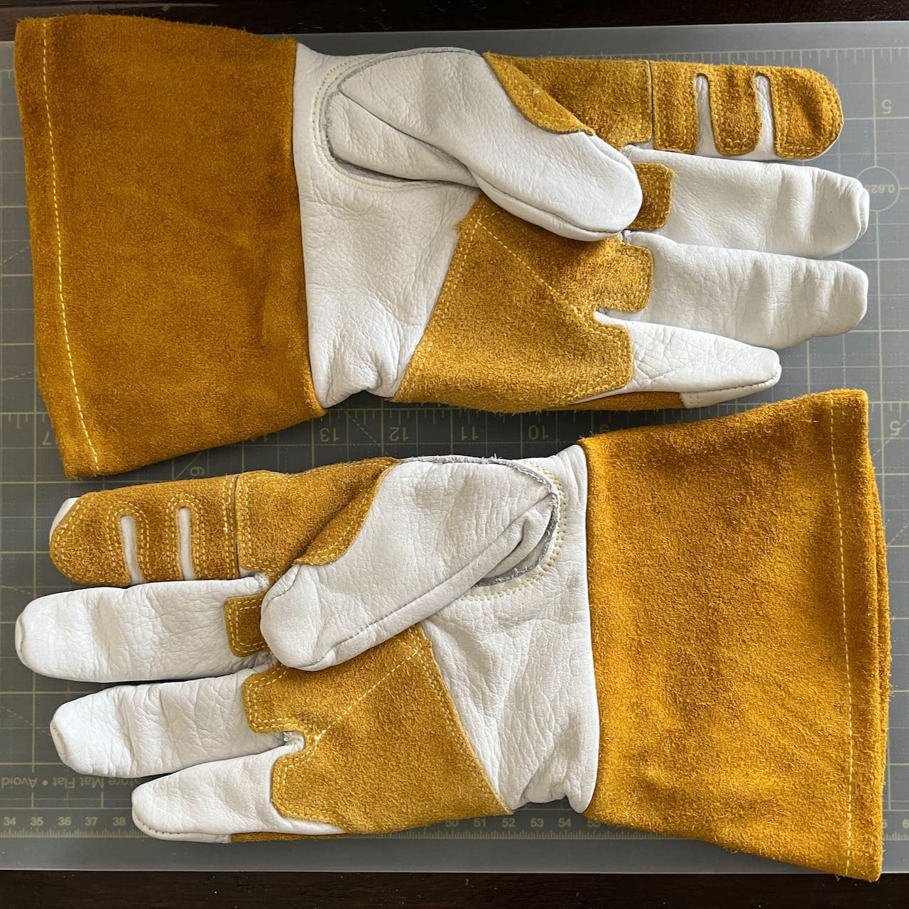 Cowhide MIG Welding Gloves Long Cuff, EN388-2132X, EN407-413X4X, EN12477 TYPE A customer photo 1