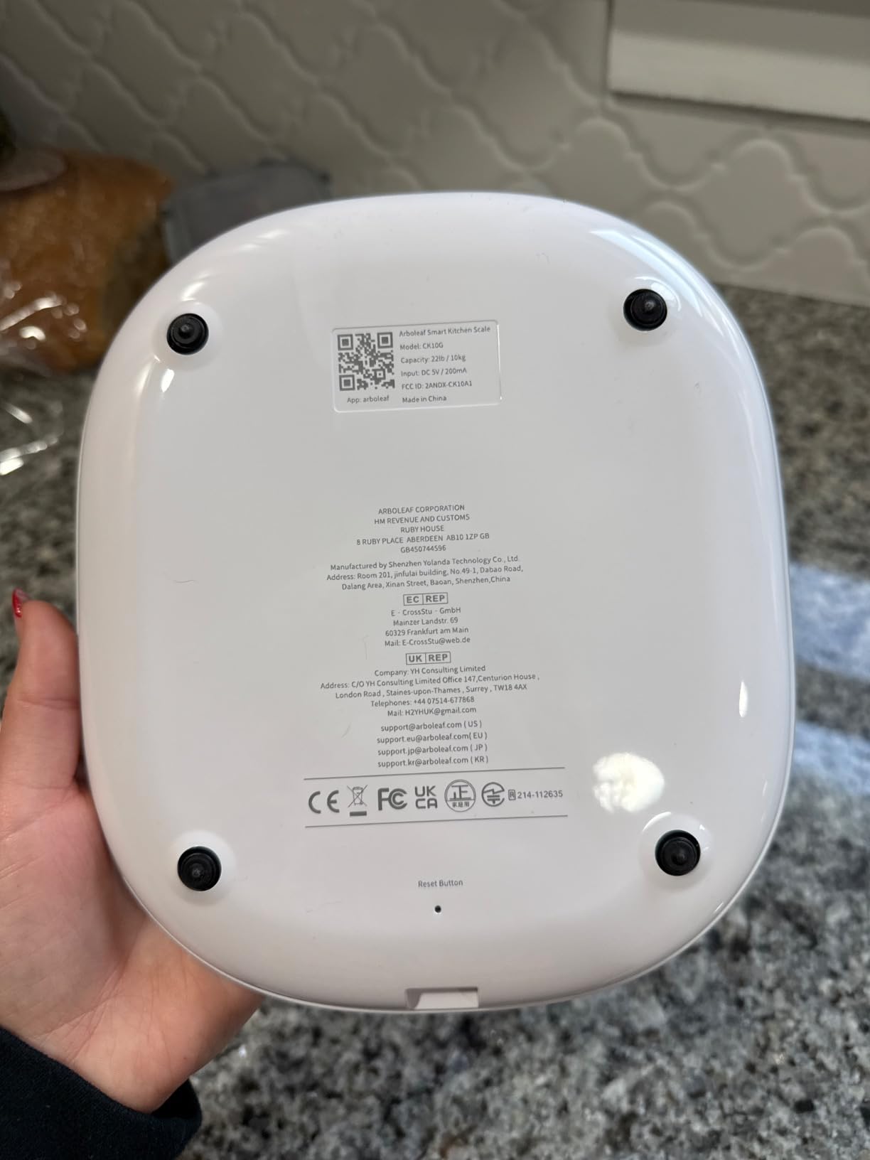 Arboleaf Smart Food Kitchen Scale, 22lb Digital Food Scale with Nutritional Calculator, USB Rechargeable, Smart Weighing with App for Macro, Keto, Calorie, Cooking, Grams and Ounces, 0.1oz/0.5g, White customer photo 1