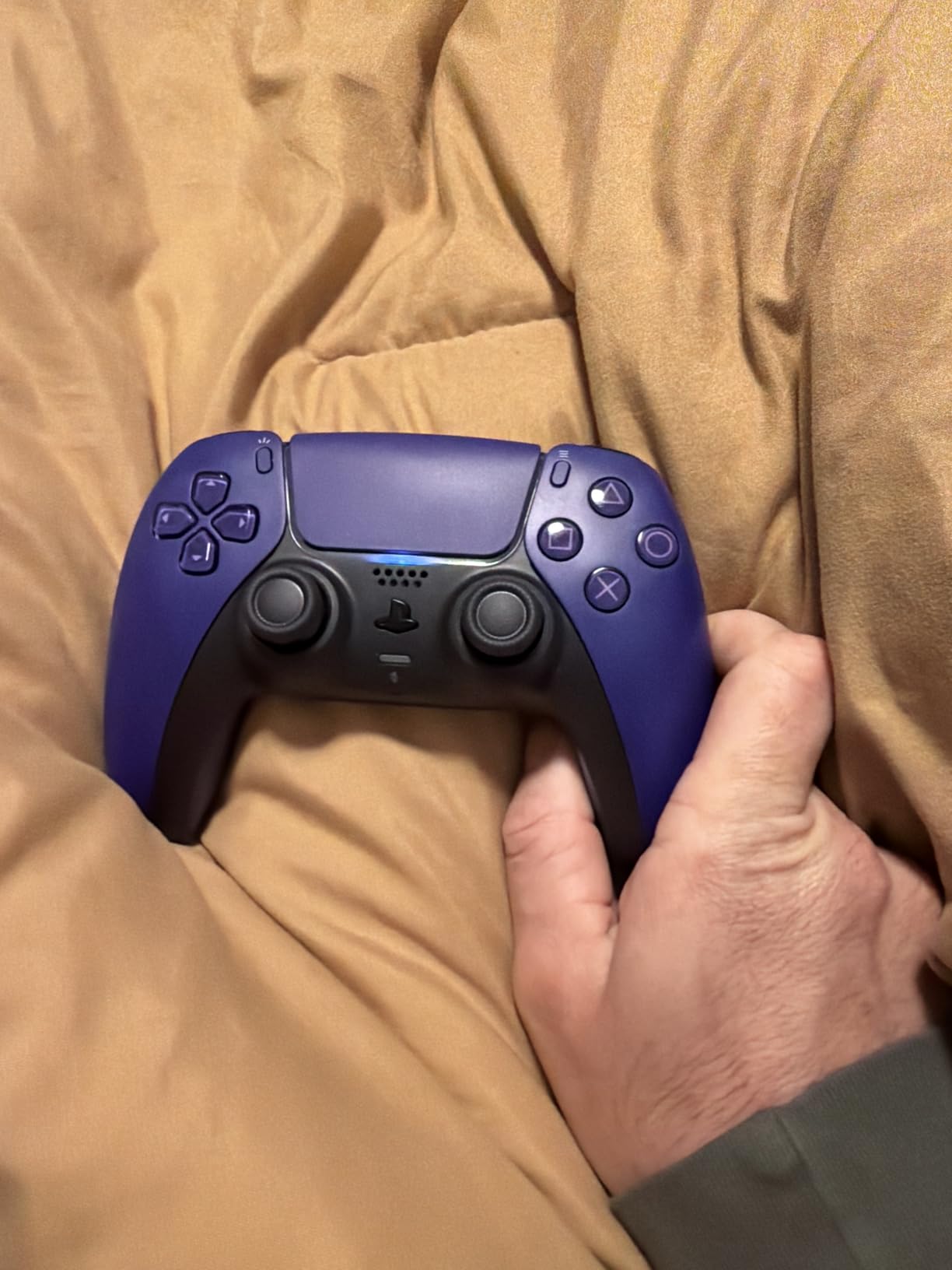 PlayStation DualSense Wireless Controller - Galactic Purple customer photo 1