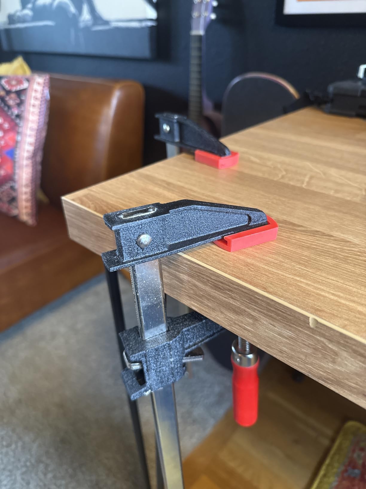 BESSEY GSCC4PK-C Clamp Set for Woodworking, F-style with Wood Handle, Replaceable Pads, 2 x 6 In and 2 x 12 In, 600 lb, Red/Black/Silver customer photo 2