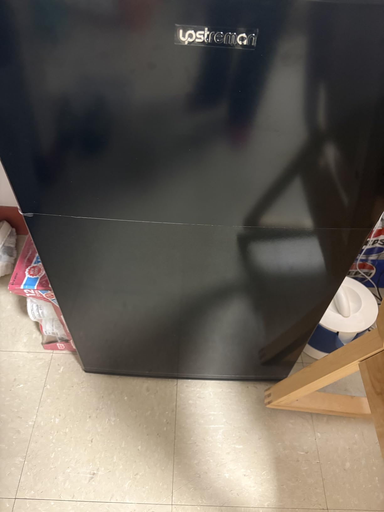 Upstreman 3.2 Cu.Ft Mini Fridge with Freezer, Single Door Mini Fridge, Dorm Fridge, Adjustable Thermostat, Mini Refrigerator for Bedroom, Office, Dorm, Black-BR321 customer photo 1