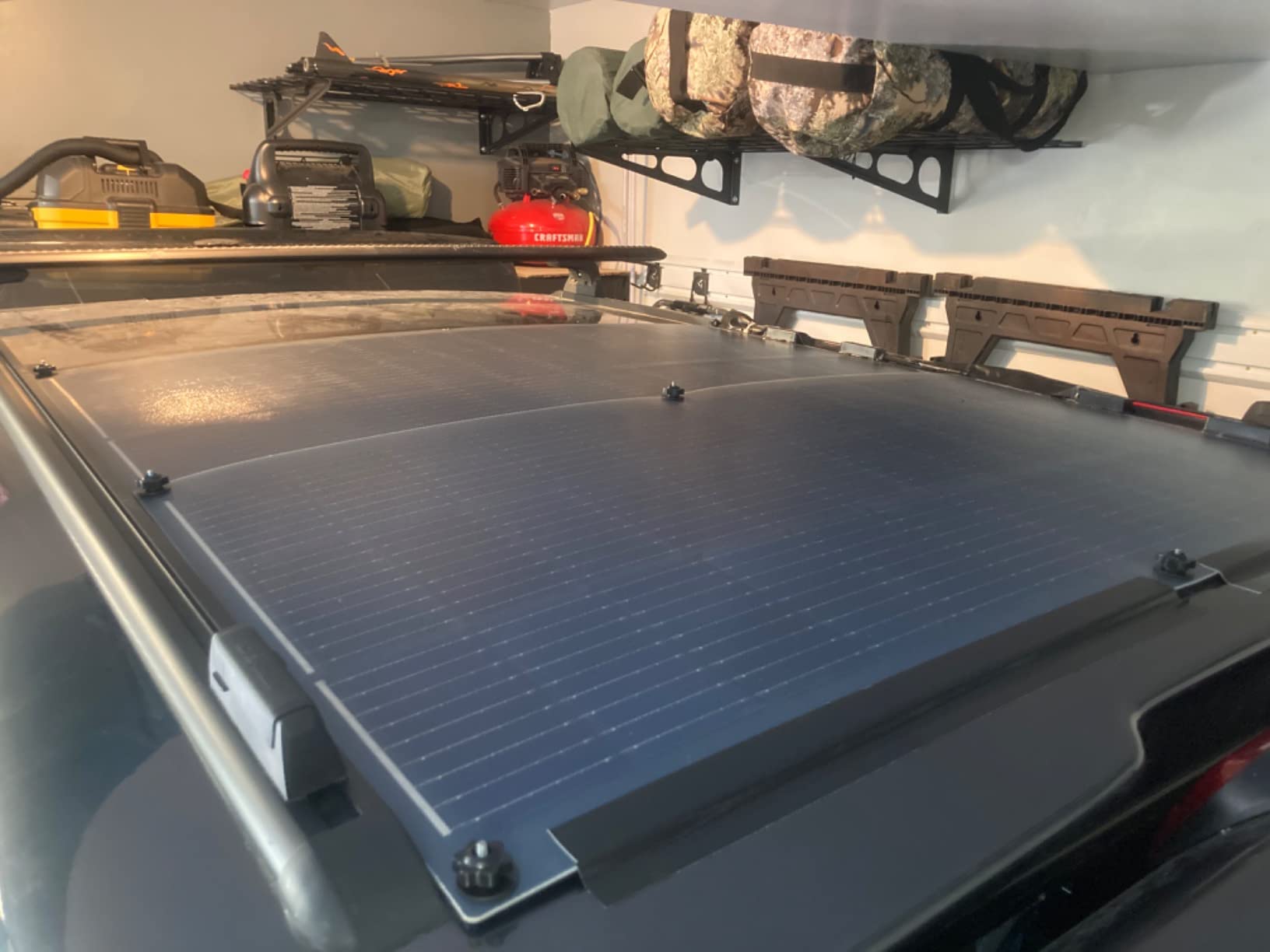 Renogy 100W Solar Panel 12V, Flexible Solar Panel 100 Watt 22% High-Efficient, 240° Ultra Lightweight Solar Panels for Marine RV Cabin Van Car Boat Camping Curve Surfaces, Black customer photo 1