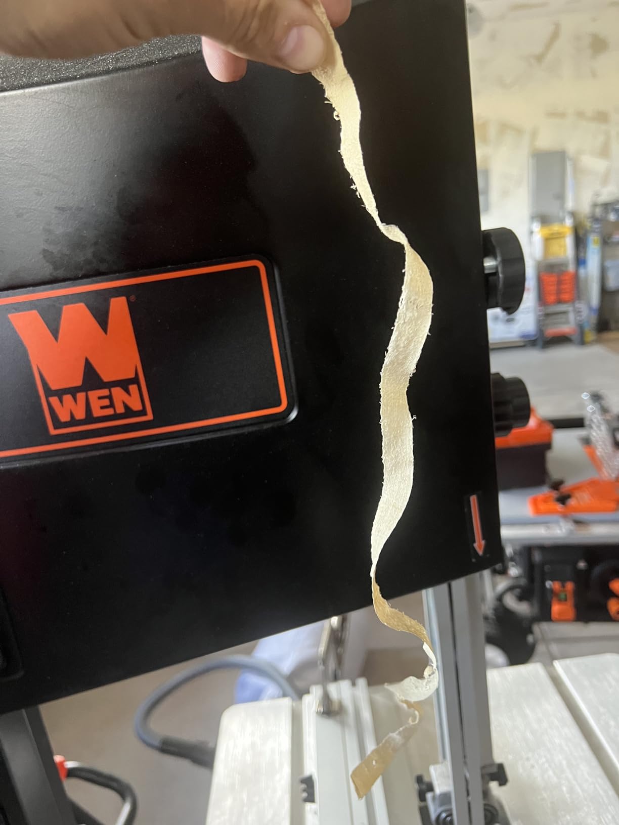 WEN (BA1487) Band Saw with Stand, Two-Speed, Black, 14-Inch customer photo 2