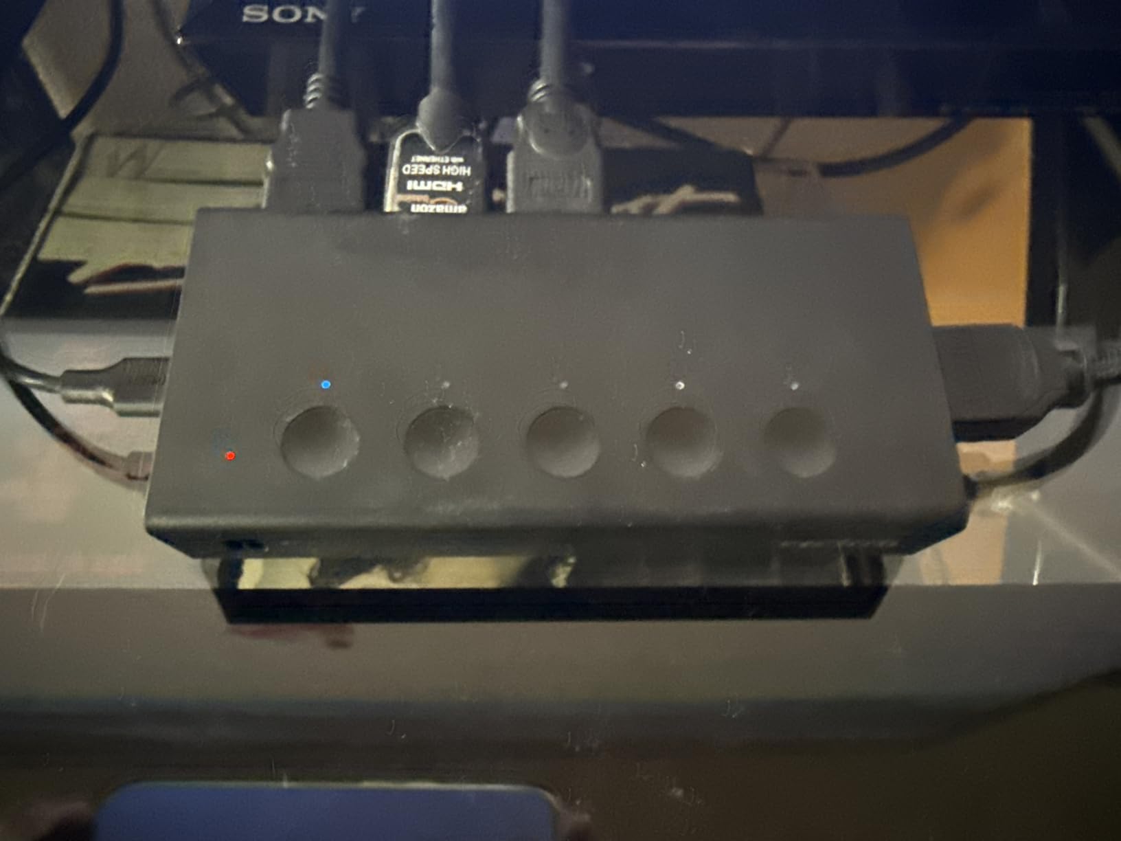 UGREEN HDMI Switch 5 in 1 Out 4K@60Hz, HDMI Splitter with Remote 5 Port Switcher Selector Box Support 3D CEC HDR HDCP2.2 Compatible with PS5/4/3 Xbox Nintendo Switch Roku TV Fire Stick customer photo 2