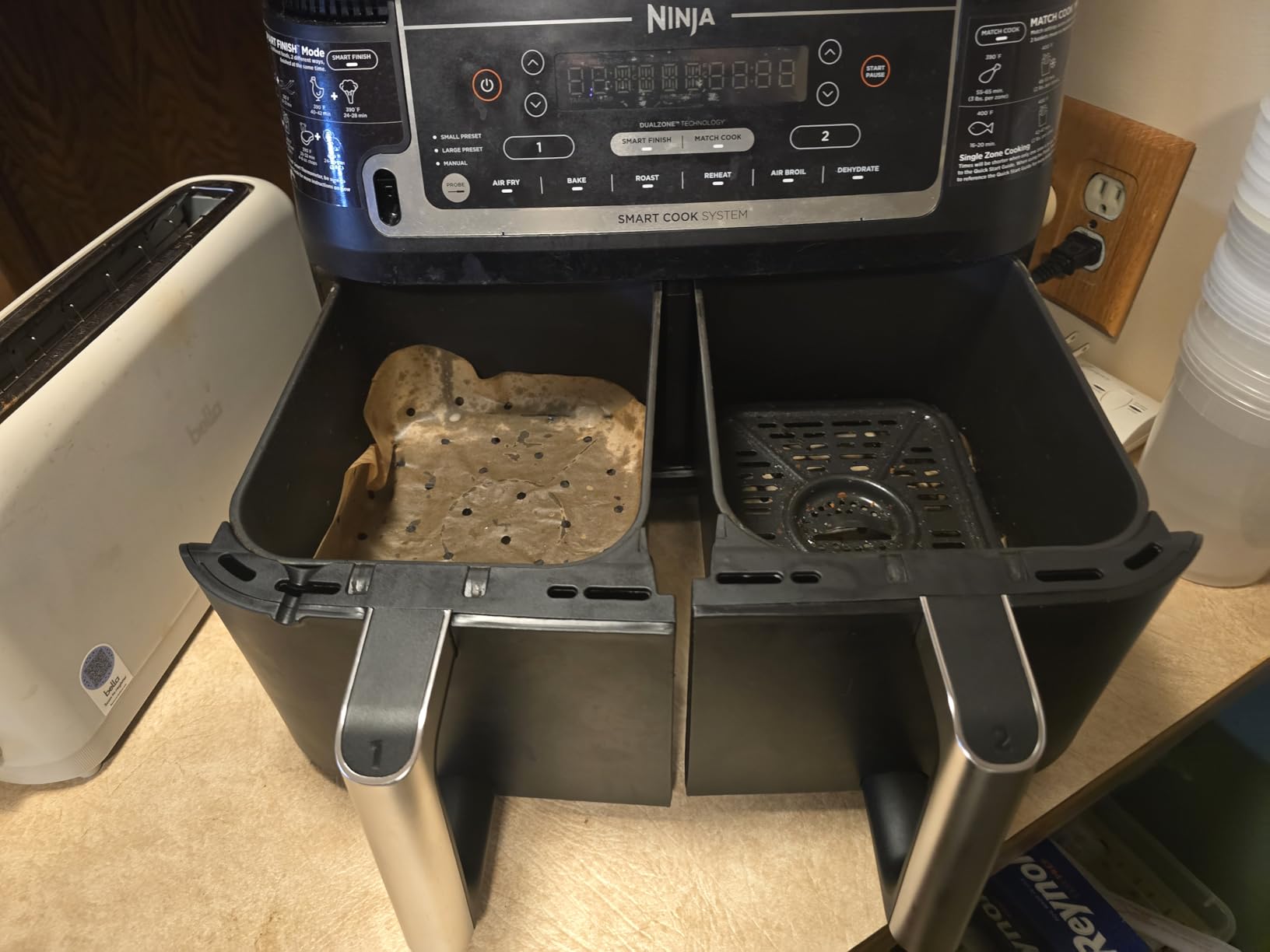 Ninja Foodi Air Fryer w/ Smart Cook Thermometer | 6-in-1 Air Fry, Roast, Bake, Dehydrate & More | DualZone Match Cook & Smart Finish, 2 Independent Baskets | XL 10 Qt, Stainless Steel | Black, DZ550 customer photo 1