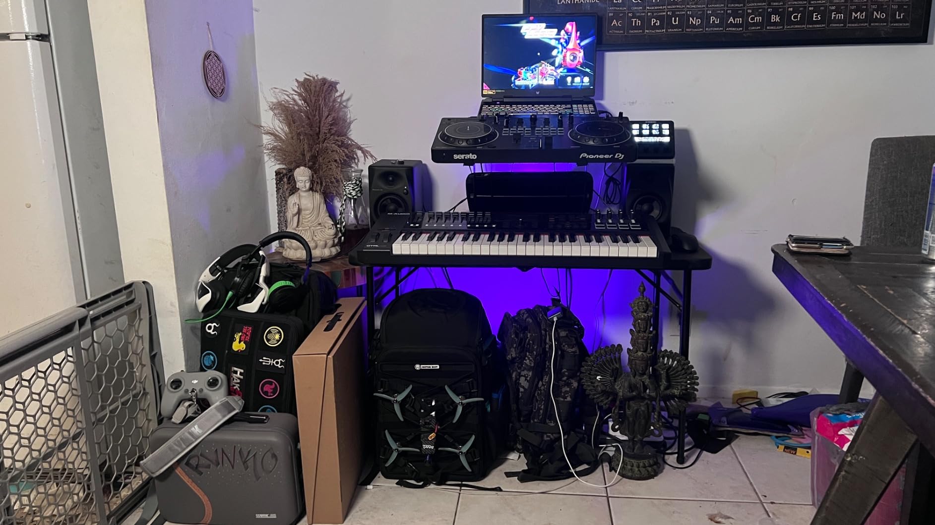 Pioneer DJ DM-40D 4-Inch Desktop Monitor System, Black customer photo 1