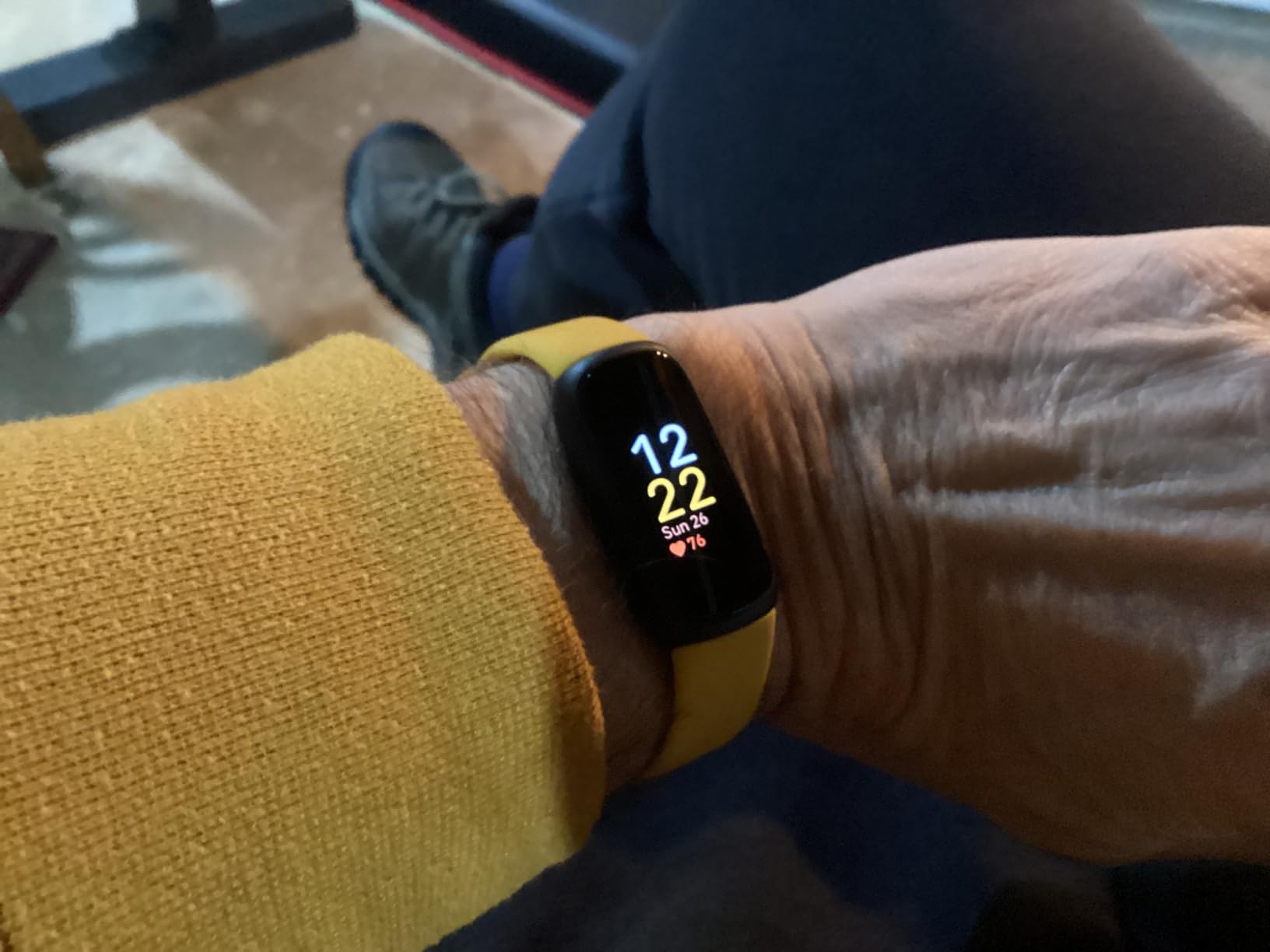 Fitbit Inspire 3 Health & Fitness Tracker with Stress Management, Workout Intensity, Sleep Tracking, 24/7 Heart Rate and more, Lilac Bliss/Black, One Size (S & L Bands Included) customer photo 1