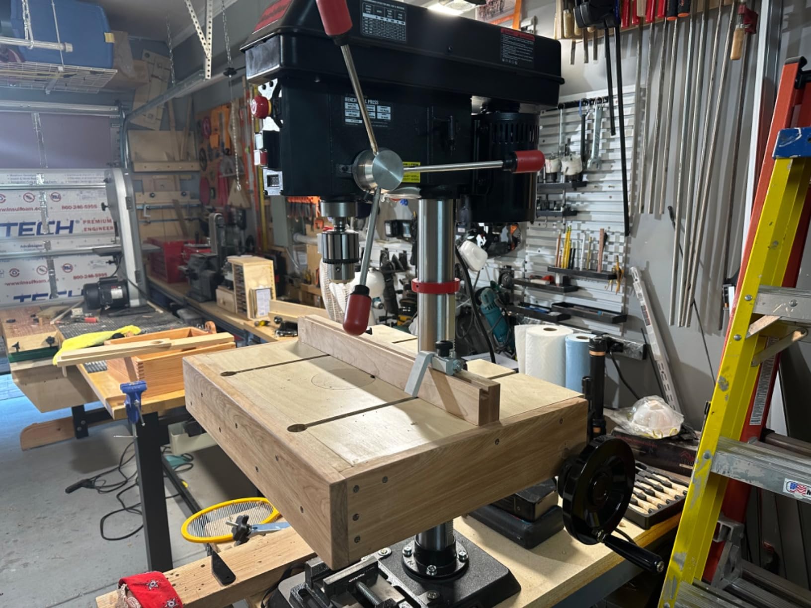 BUCKTOOL 12 INCH 6.2A Professional Bench Drill Press, 3/4HP Powerful Benchtop Drill Press, Variable Speed Drill Press with IIIA Laser and Work Light customer photo 1