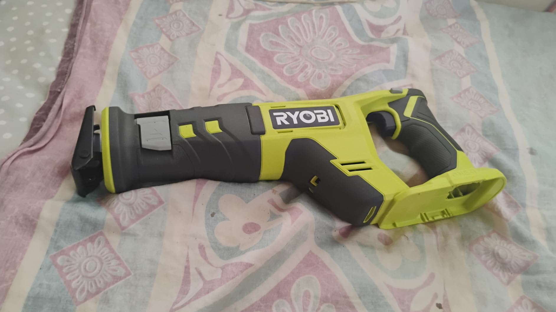 RYOBI ONE+ 18V Cordless Reciprocating Saw - 3,400 SPM Variable Speed, 1 in. Stroke Length, Tool Only (Battery Not Included) - PCL515B customer photo 1