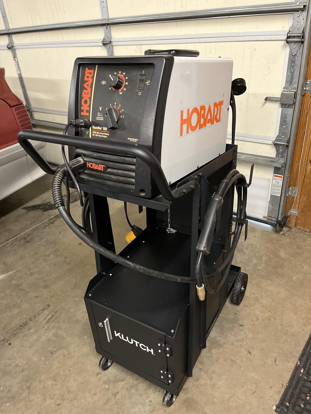 Klutch 2-Tier Welding Cart with Locking Cabinet, 31 in. L x 19 in. W x 38-1/4 in. H, 100 Lb Capacity, Gas Cylinder Rack, Cable Wraps, Swivel Casters, for MIG, TIG, Stick and Plasma Cutter customer photo 1