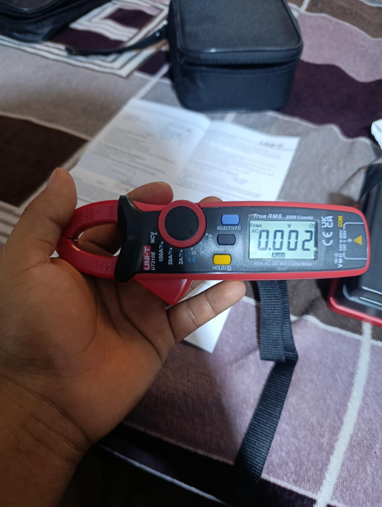 UNI-T UT210e Digital Clamp Meter AC DC Amp Meter Clamp Multimeter True RMS 2000 Counts Voltmeter Continuity Tester Capacitor HVAC Tool Multi Tester customer photo 2