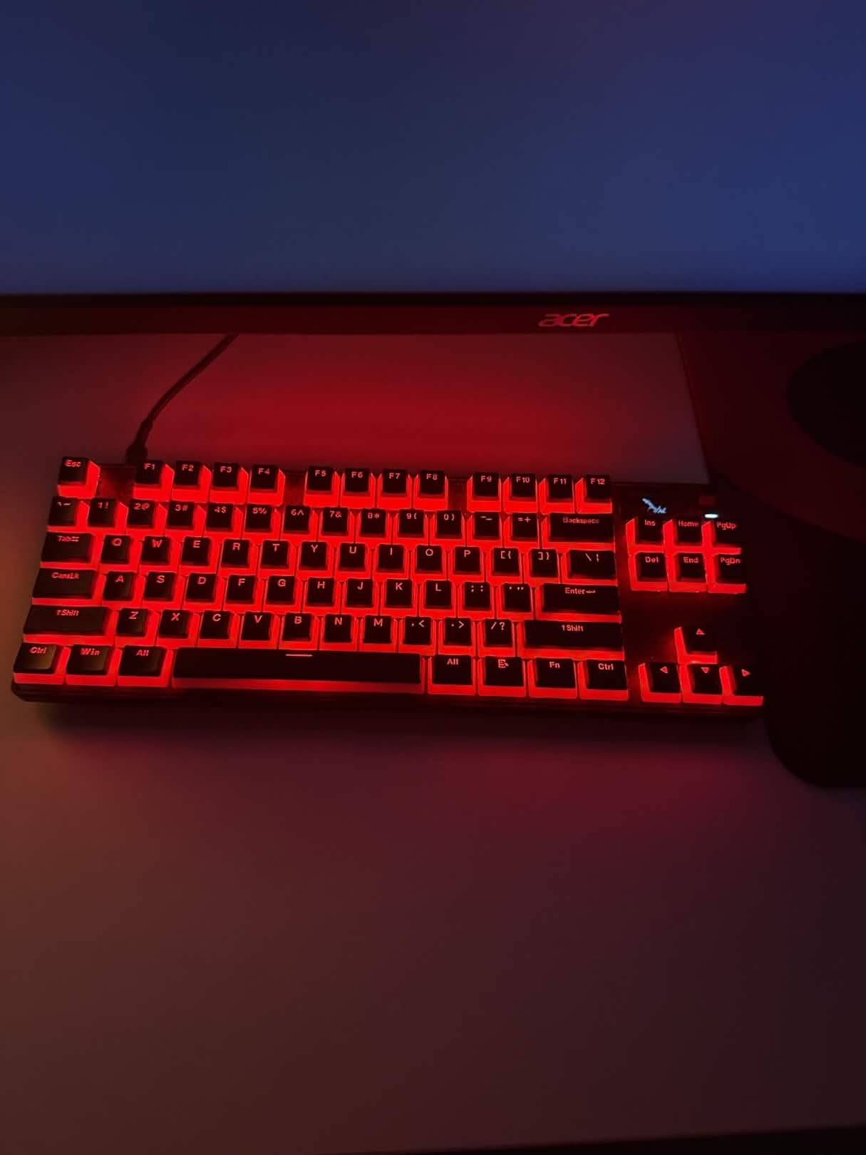 SteelSeries Apex Pro TKL Wireless HyperMagnetic Gaming Keyboard - Esports Tenkeyless - OLED Screen - Adjustable Actuation - PBT Keycaps - Bluetooth - 2.4GHz - USB-C customer photo 1