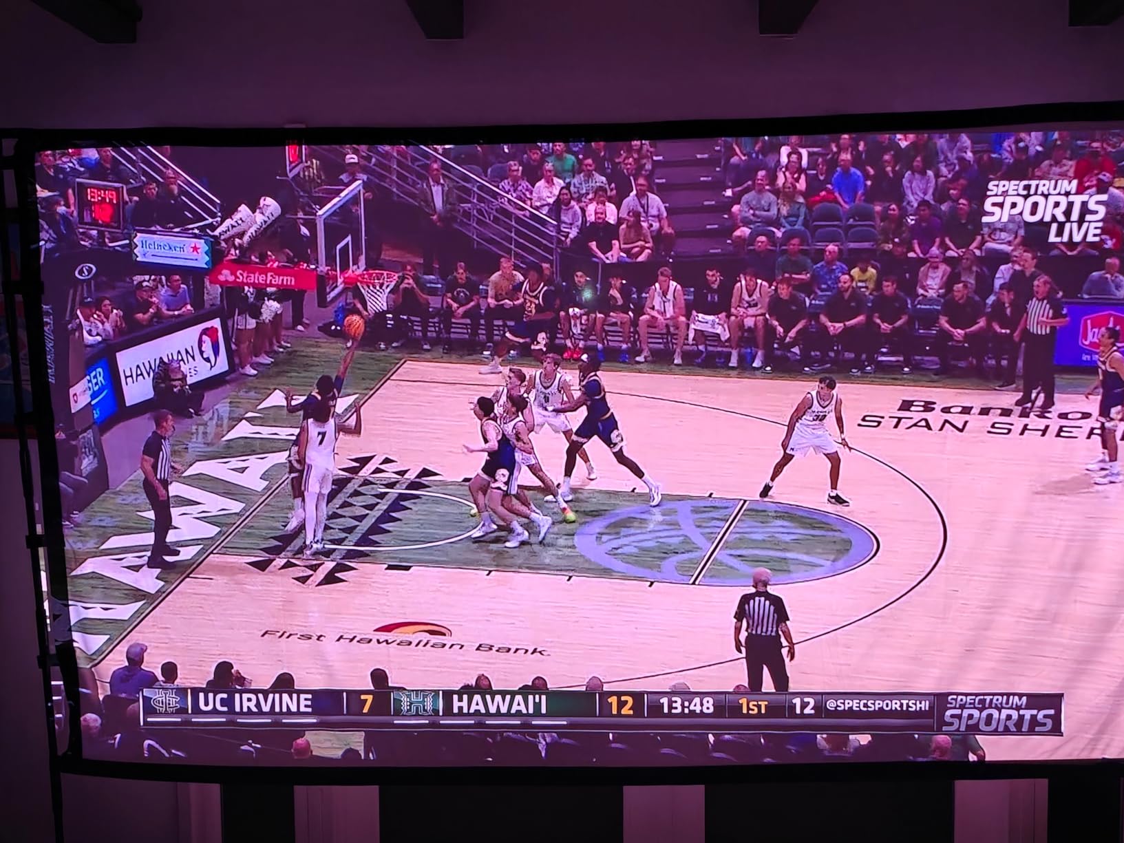 TOWOND Outdoor Projector Screen with stand, 120 inch Portable Movie Screen - 16:9 4K HD Foldable Anti-Crease Projection Screen with Carry Bag for Movie Nights, Camping and Parties Support Double Sided customer photo 2