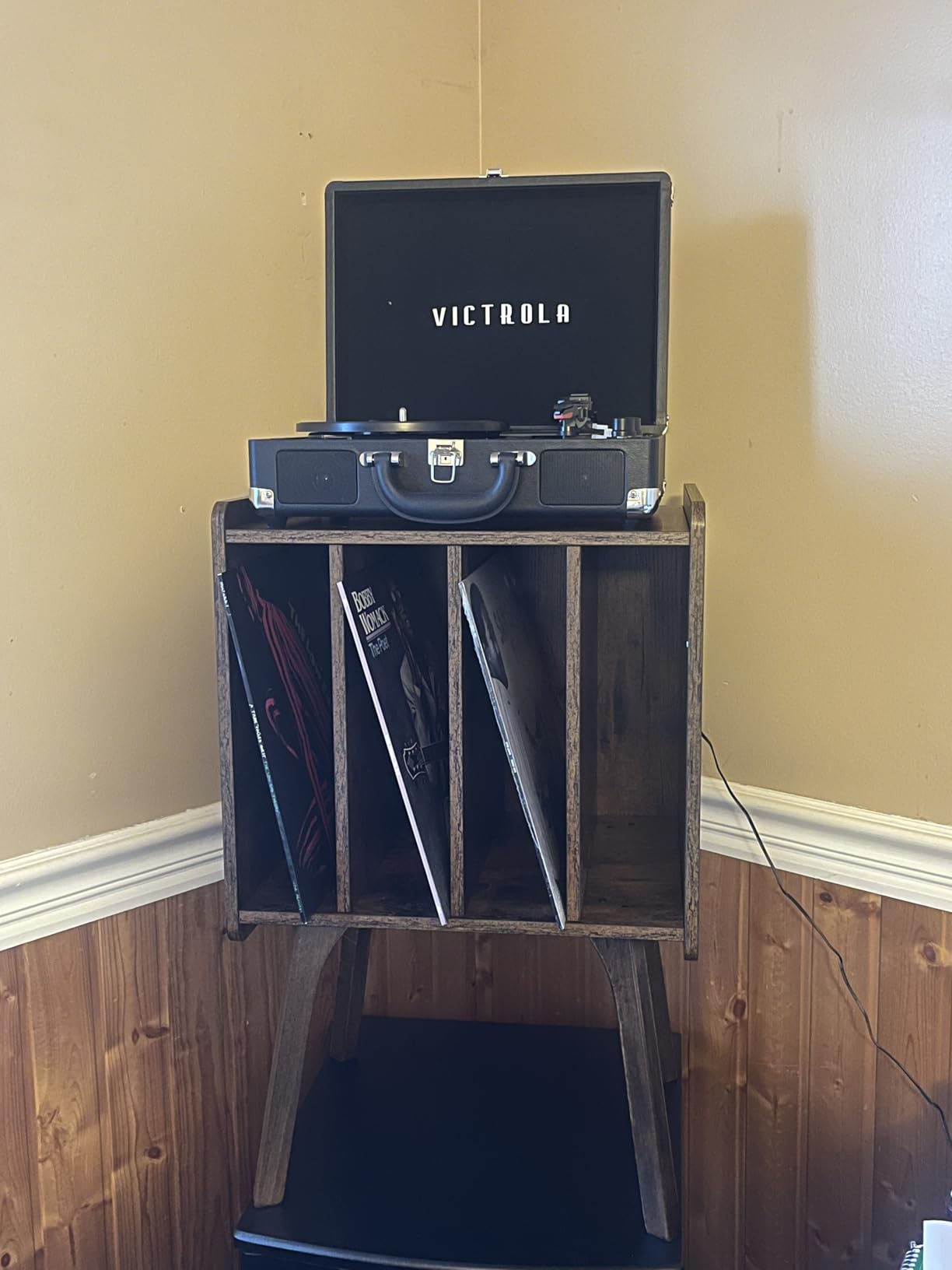 LELELINKY Record Player Stand,Vinyl Record Storage Table with 4 Cabinet Up to 100 Albums,Mid-Century Modern Turntable Stand with Wood Legs customer photo 2