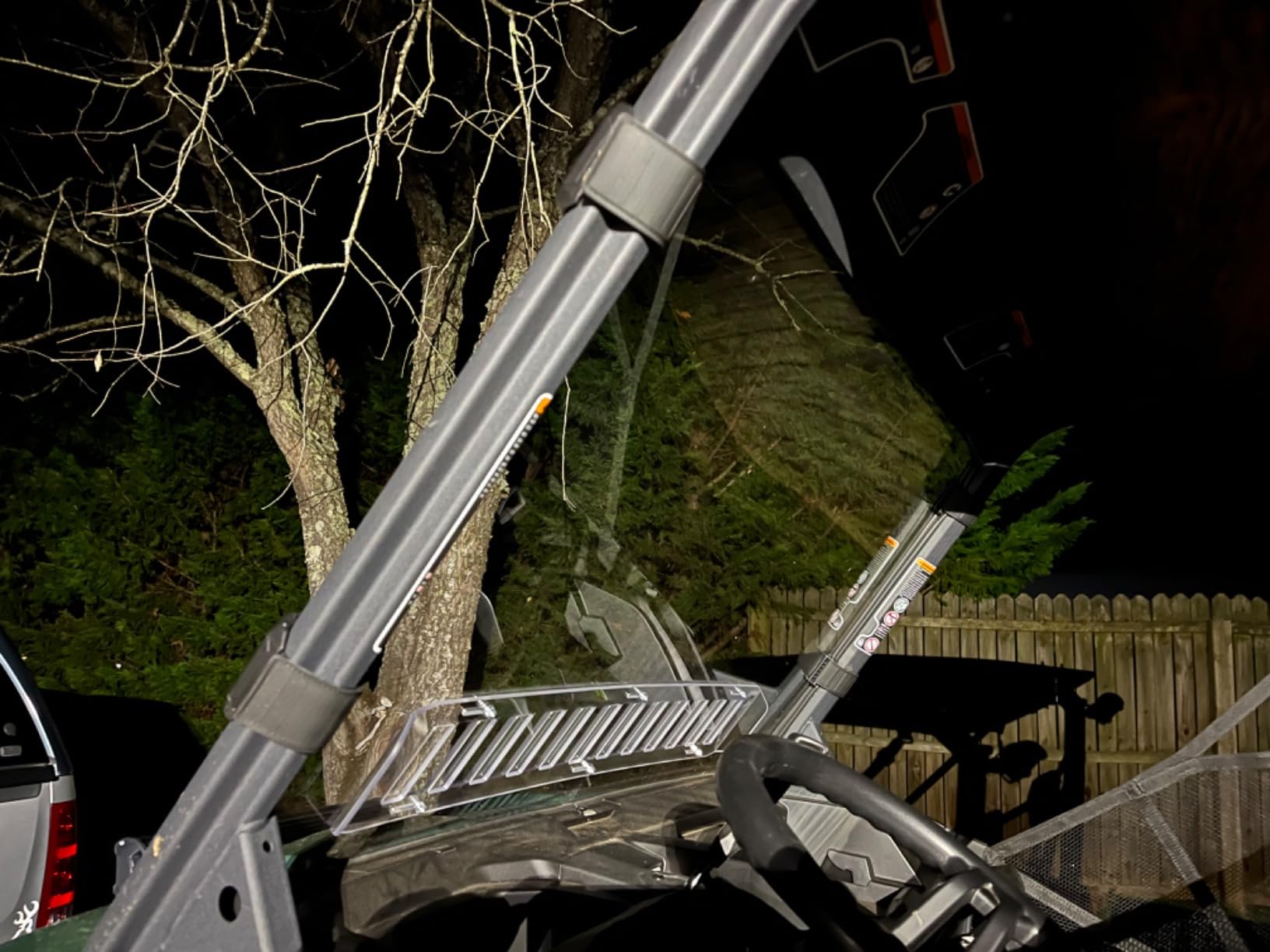 KEMIMOTO Vented Front Windshield Compatible With 2016-2025 Can-Am Defender HD5/HD8/HD10/MAX, Scratch-Resistant Hard Coated Clear Polycarbonate (With Slide-Vent) customer photo 2