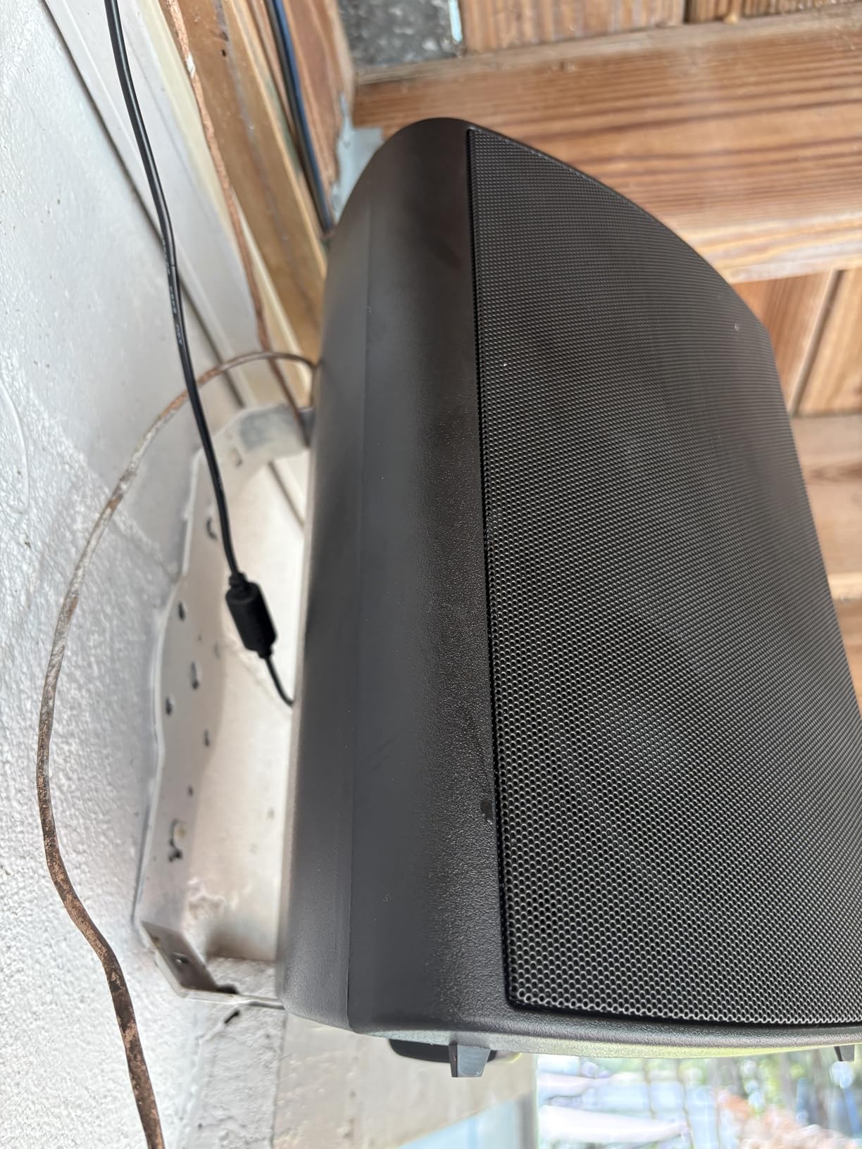 Herdio 6.5 Inches Outdoor Bluetooth Speakers Waterproof with Powerful Bass,Wall Mount Speakers Wired Weather Resistant for Patio Home Deck Porch Backyard 400 Watts(Black) customer photo 2