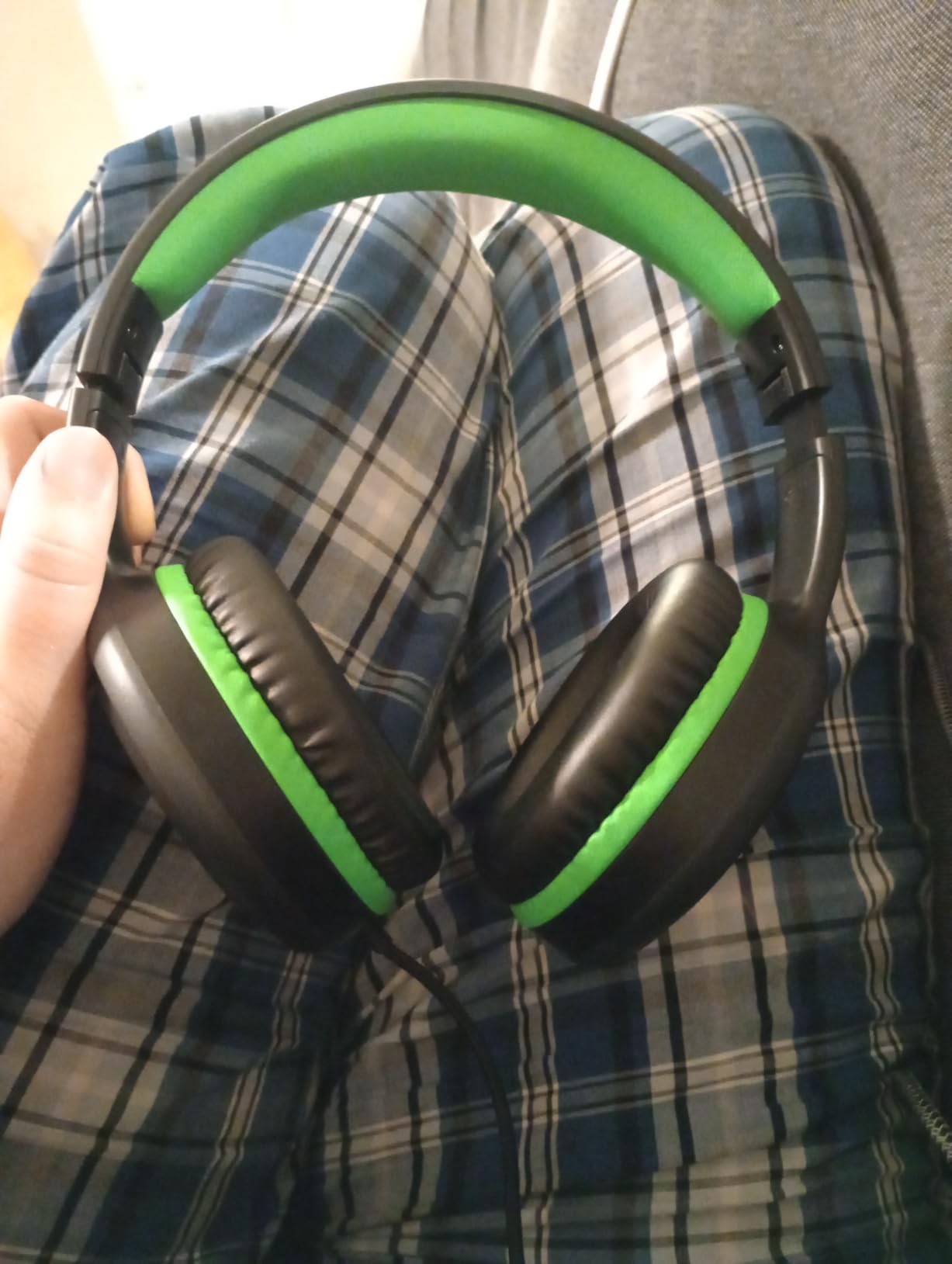 Green Wired Headphones for Boys Portable On Ear Youth Headphones for School Airplane Travel Lightweight Portable customer photo 1
