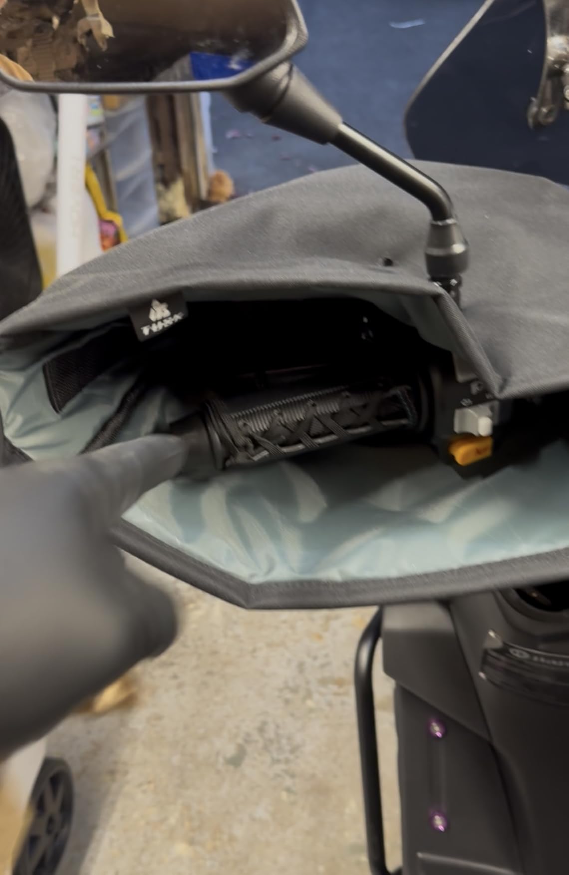 KEMIMOTO Heated Motorcycle Grip Pads, IP67 Waterproof, Universal for 12V ATV Motorcycle Hand Grip with Temperature Adjustable & Fast Heating customer photo 1